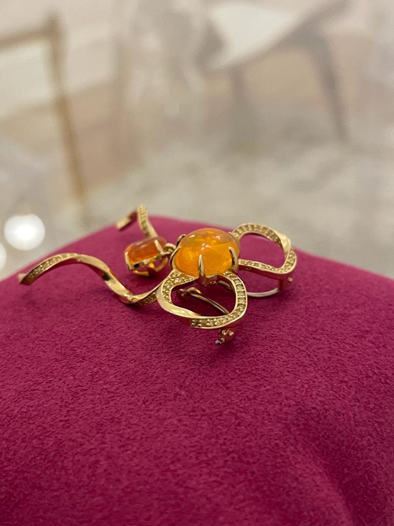Forget Me Knot Bow Brooch Pendant with Fire Opal and Yellow Diamonds For Sale 3