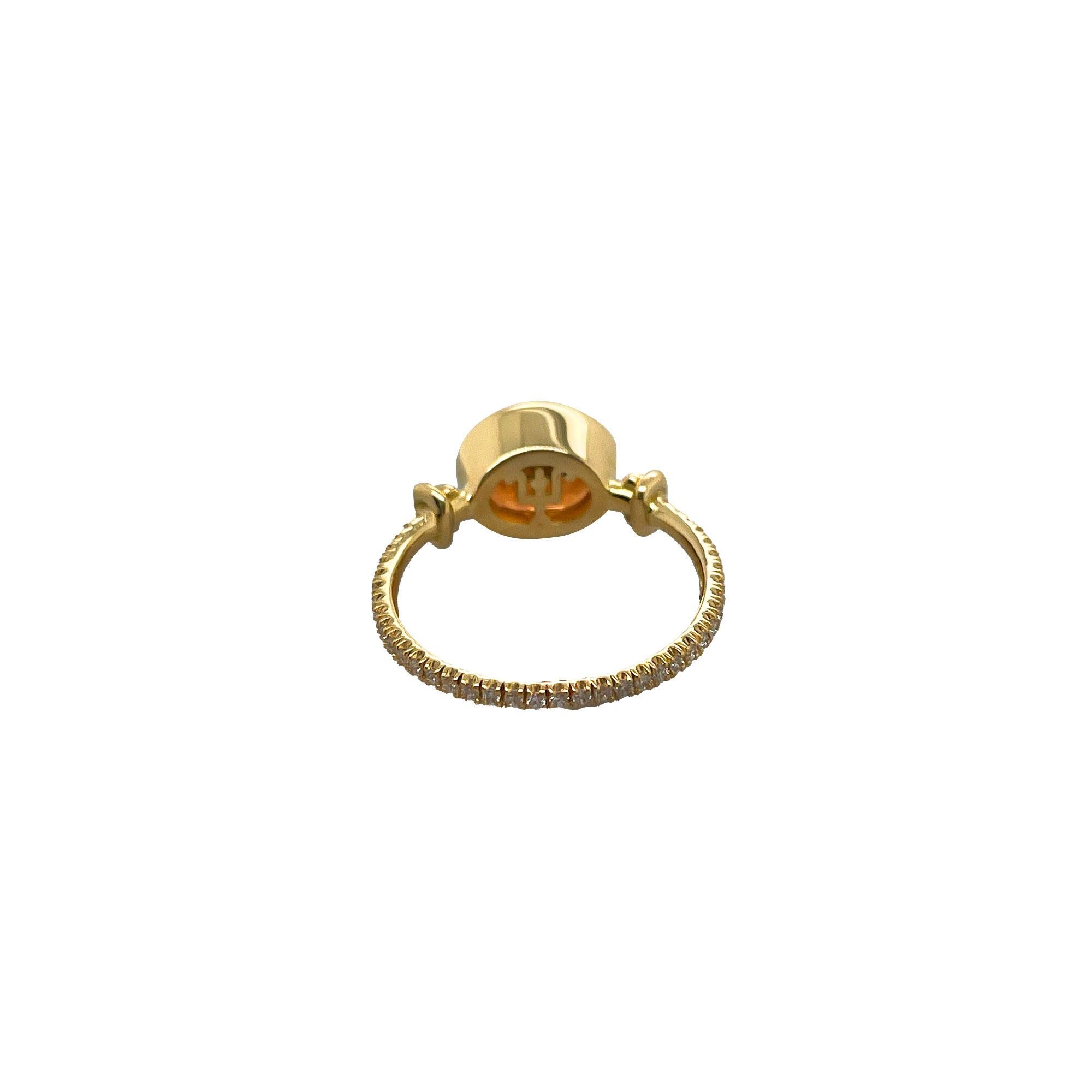 For Sale:  Forget Me Knot Mandarin Garnet Ring in 18ct Yellow Gold 2
