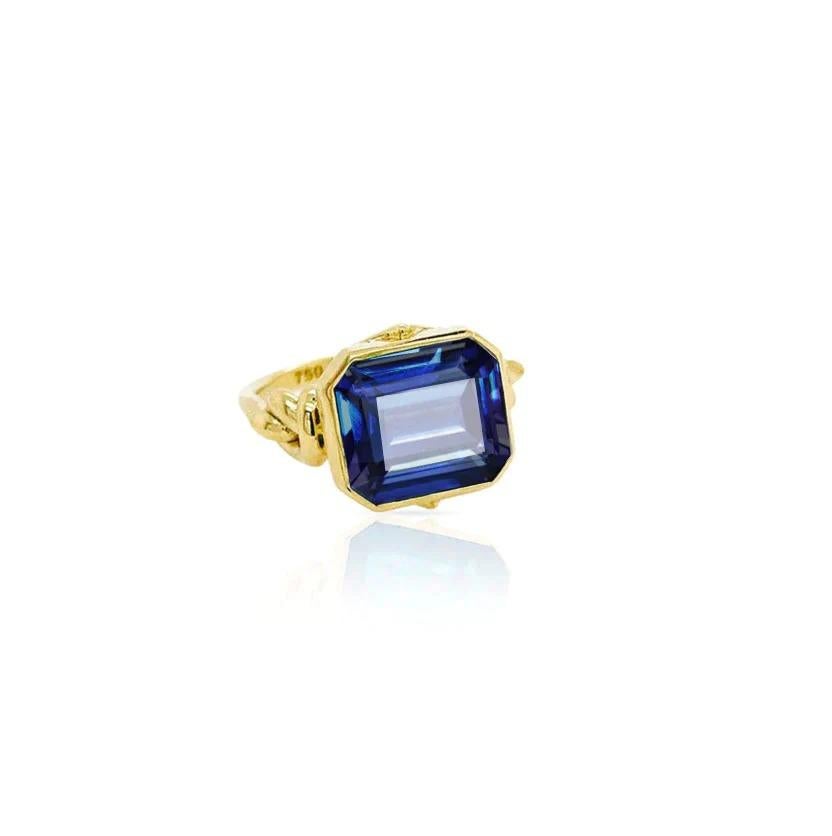 For Sale:  Forget Me Knot Tanzanite Ring in 18ct White Gold 9