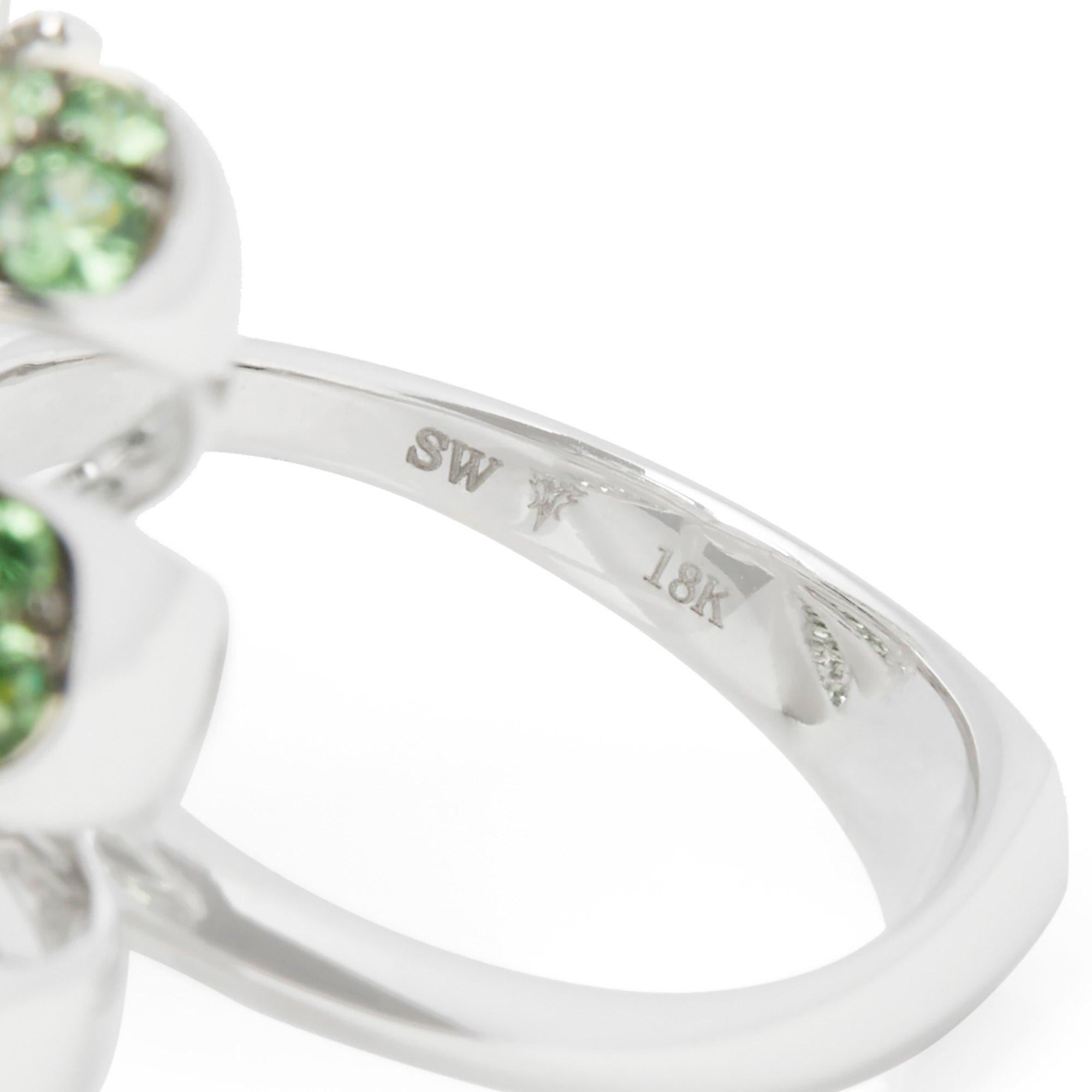 Forget me Not 18 Carat White Gold Pave Tsavorite Bow Ring In Excellent Condition For Sale In Bishop's Stortford, Hertfordshire