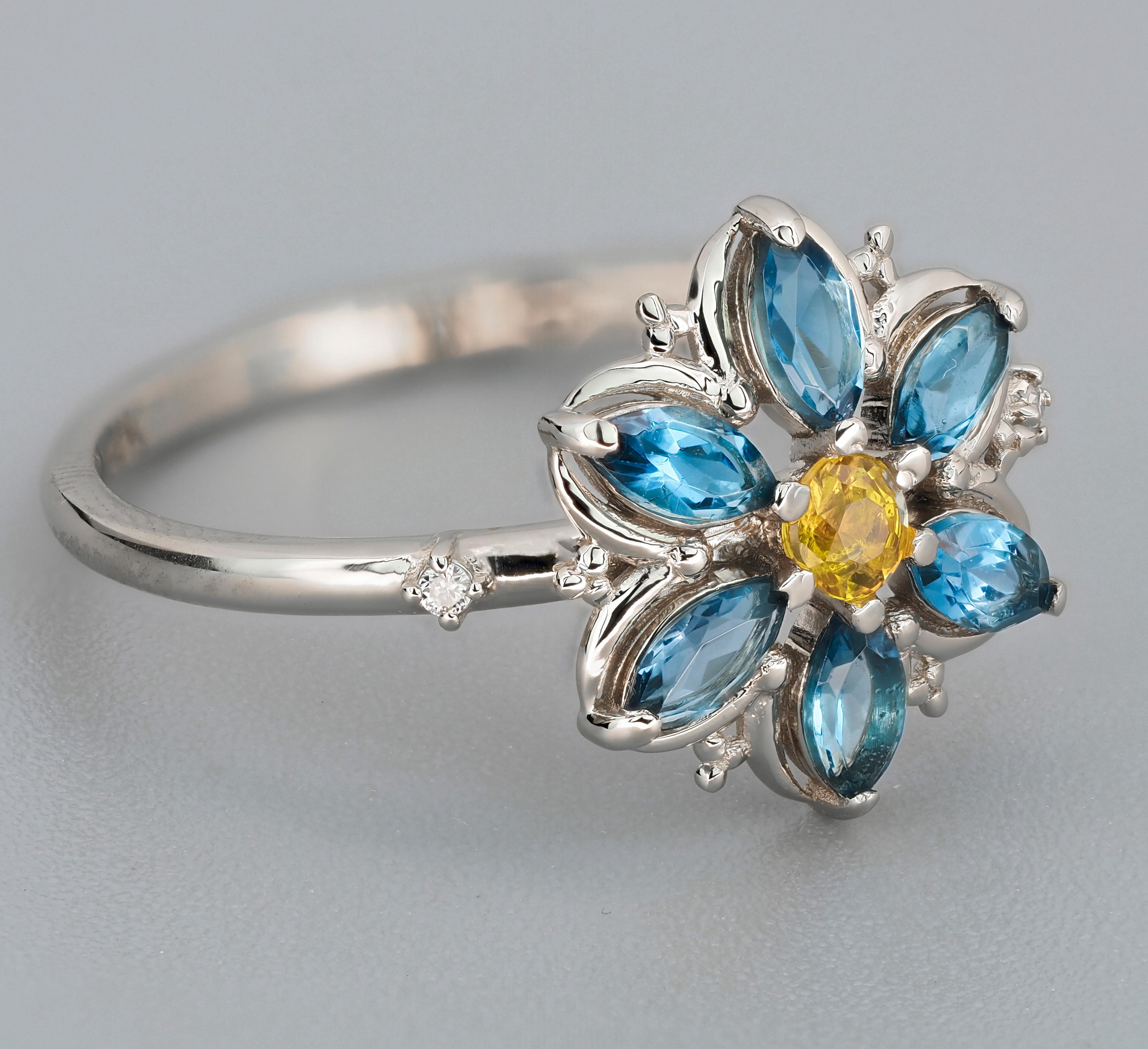 Round Cut Forget Me Not gold ring with topaz.  For Sale
