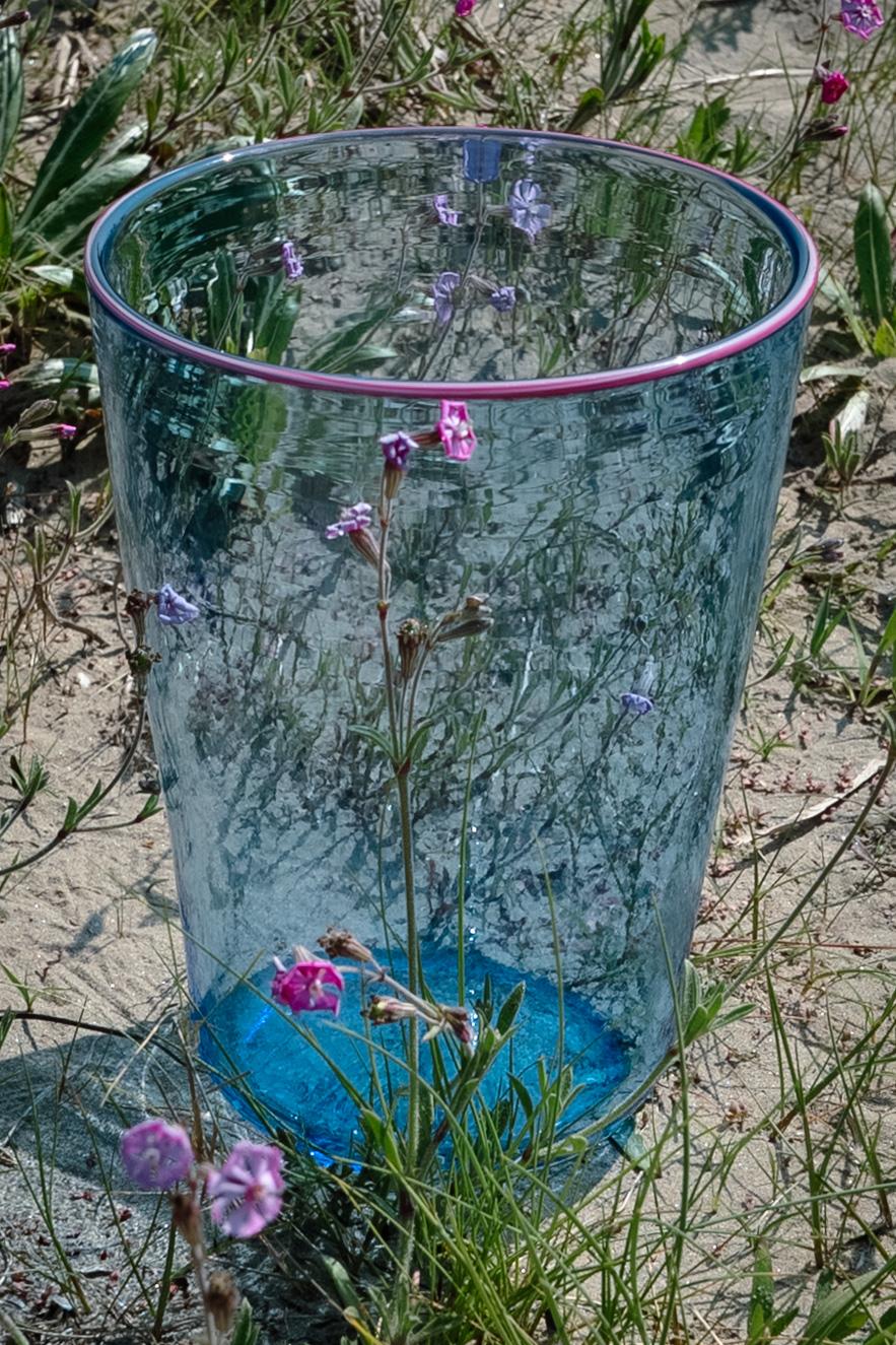 FORGET ME NOT vase light blue with baby pink rim, by Giberto Venezia For Sale 1