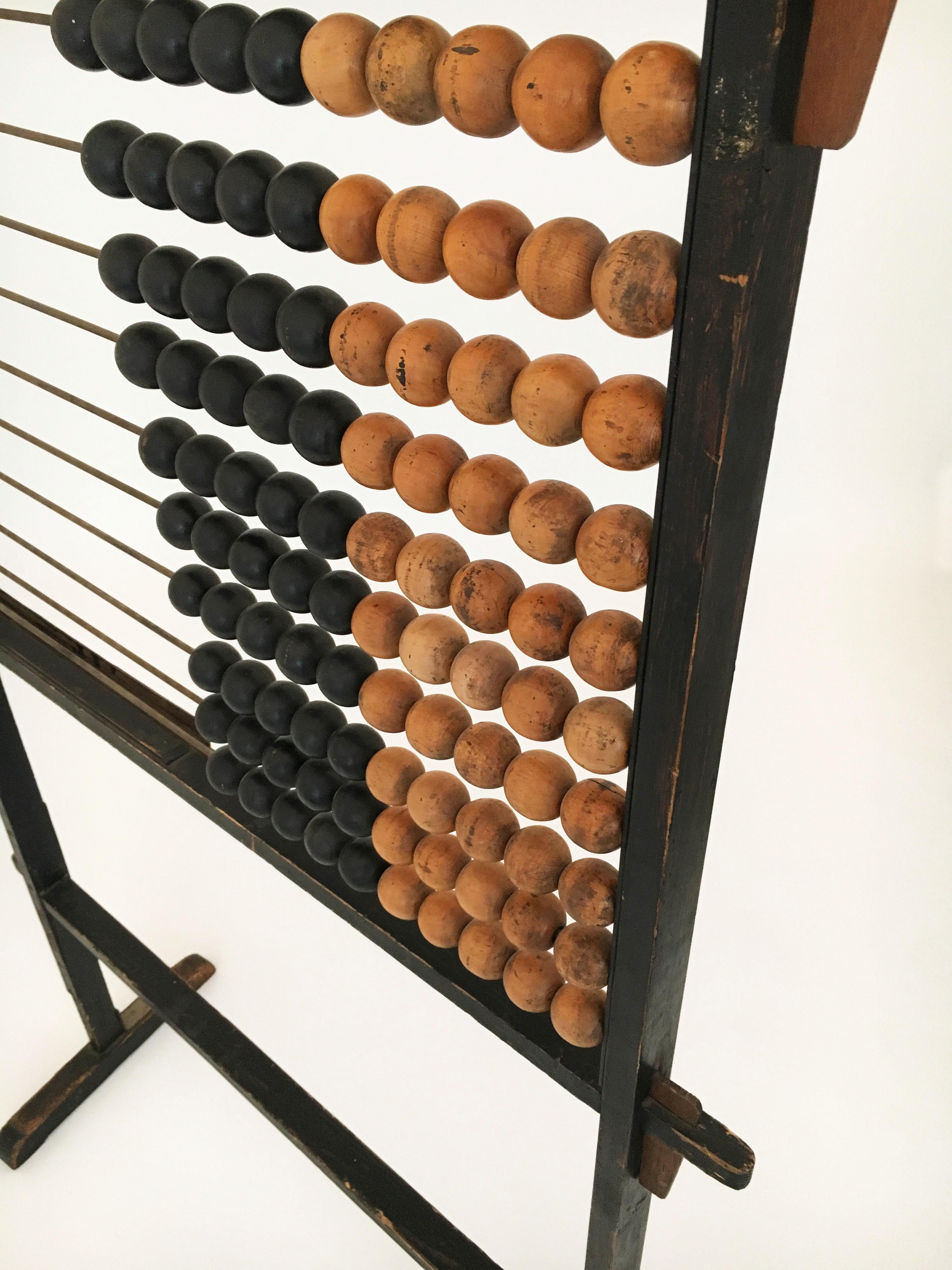 Form Follows Function Modern Abstract Abacus Obsolete Object, France, 1920s (Holz) im Angebot
