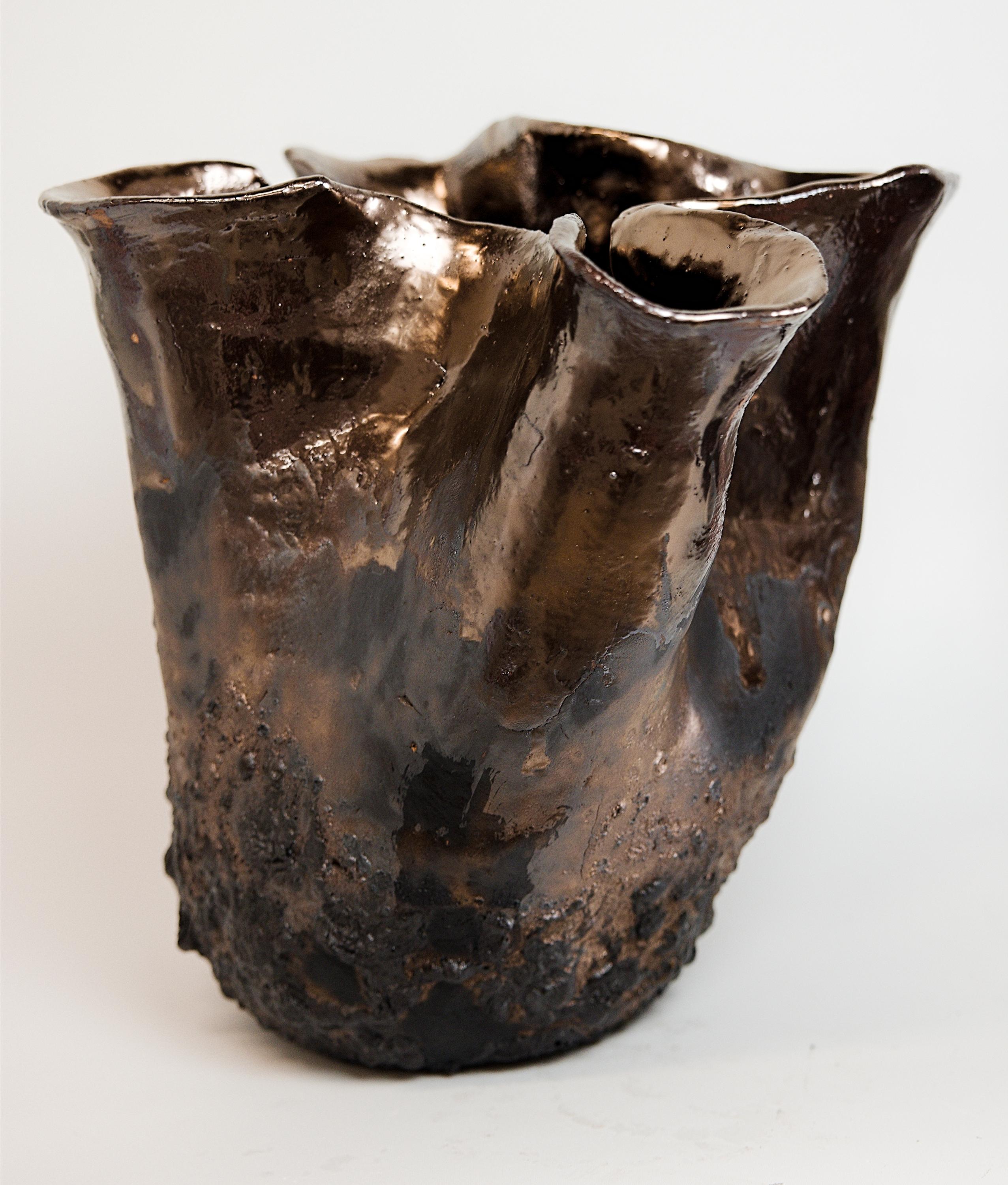 Forma Black Lava texture Vessels Rounded- Two Available In New Condition For Sale In Van Nuys, CA