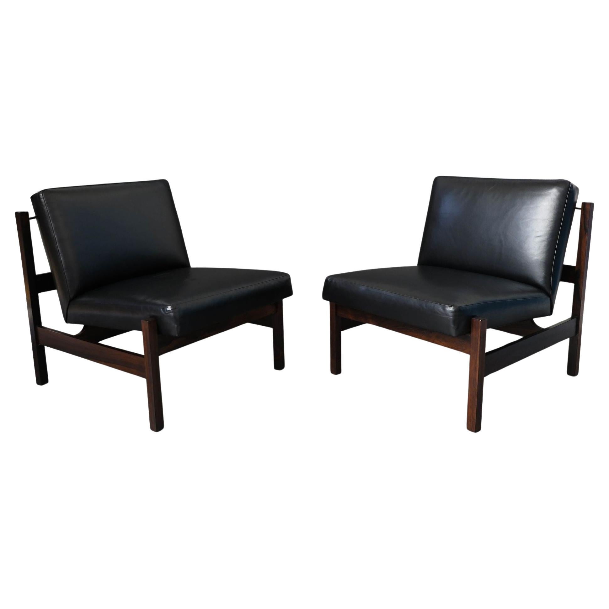 Forma Brazil Rosewood Lounge Chairs in Black Leather For Sale