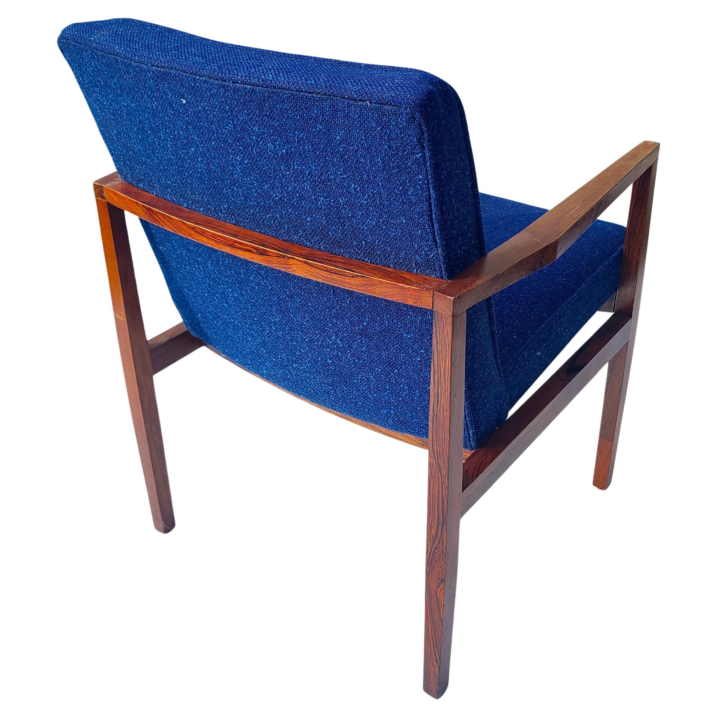 Forma Lewis Butler, fauteuil Knoll ouvert en bois de rose en vente 3