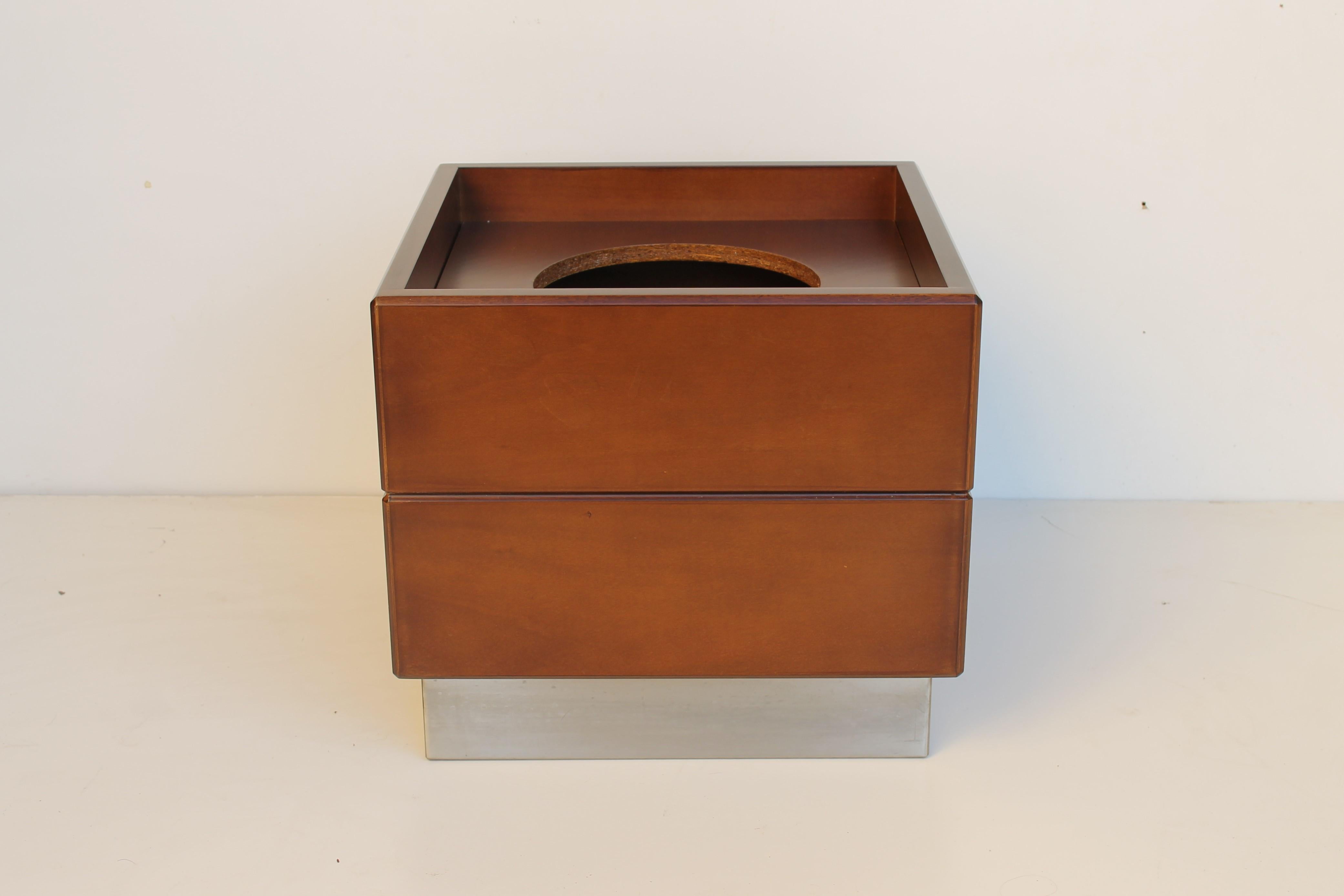 Mid-Century Modern Forma Nova, jardinière en bois de rose et métal, 1978 en vente