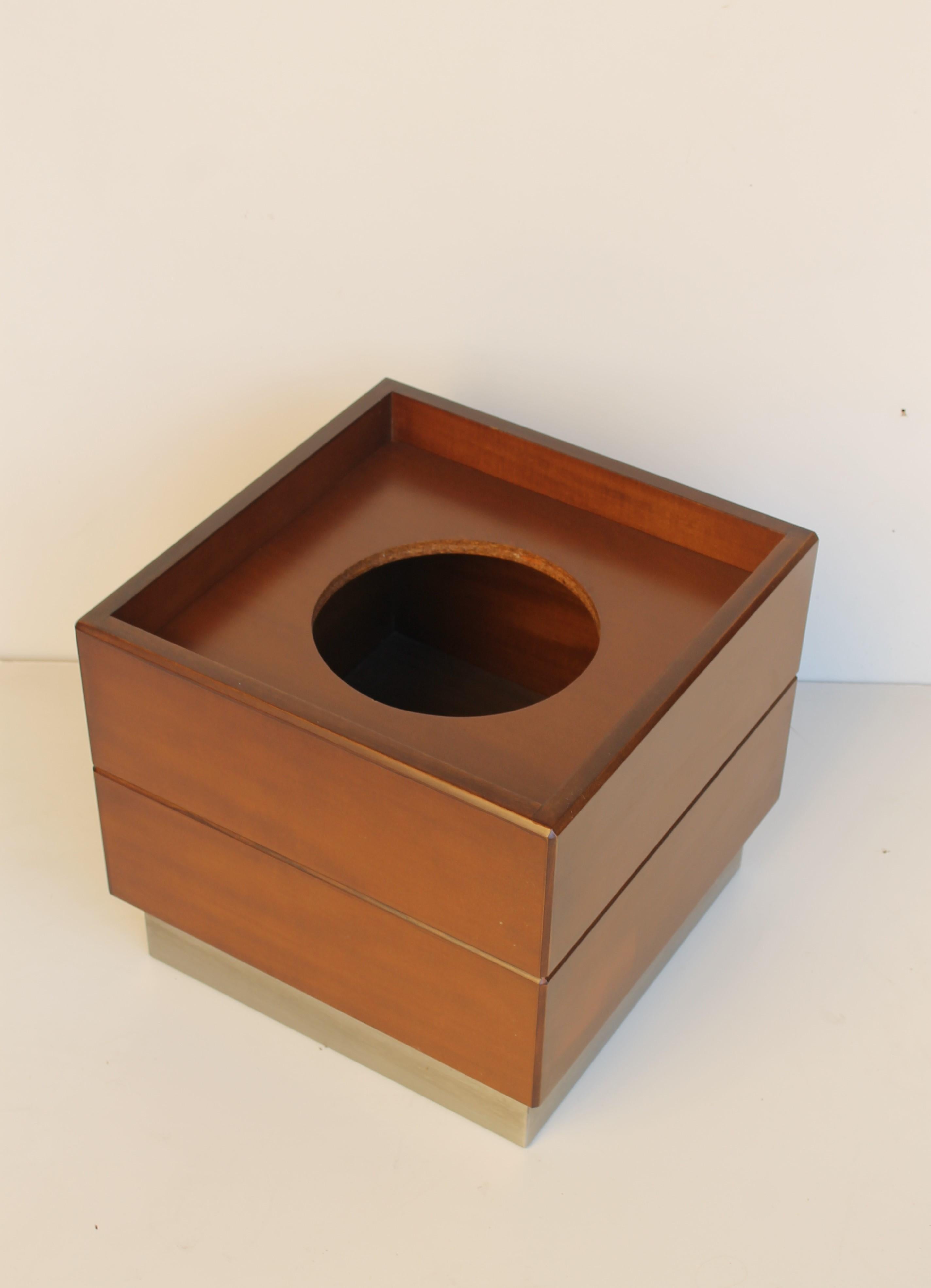 Forma Nova 1978 Rosewood and Metal Planter In Good Condition For Sale In Sacile, PN