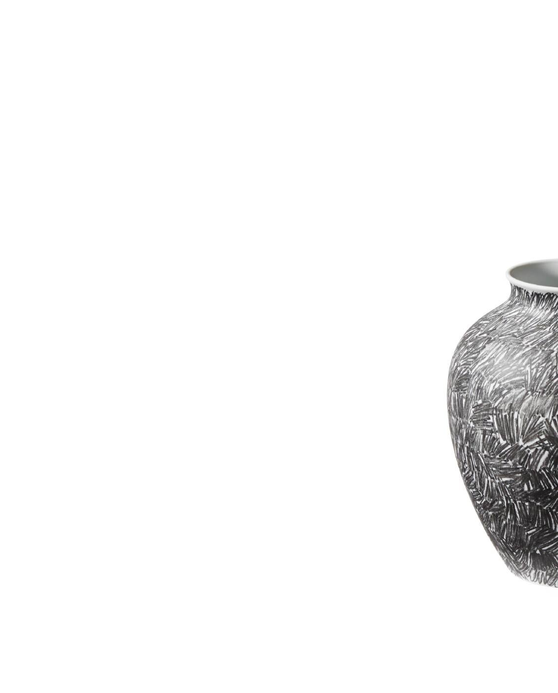 Porcellana Formafantasma Post Scriptum Ad Orcino Tratto Misto Nero Vaso Per Cassina in vendita