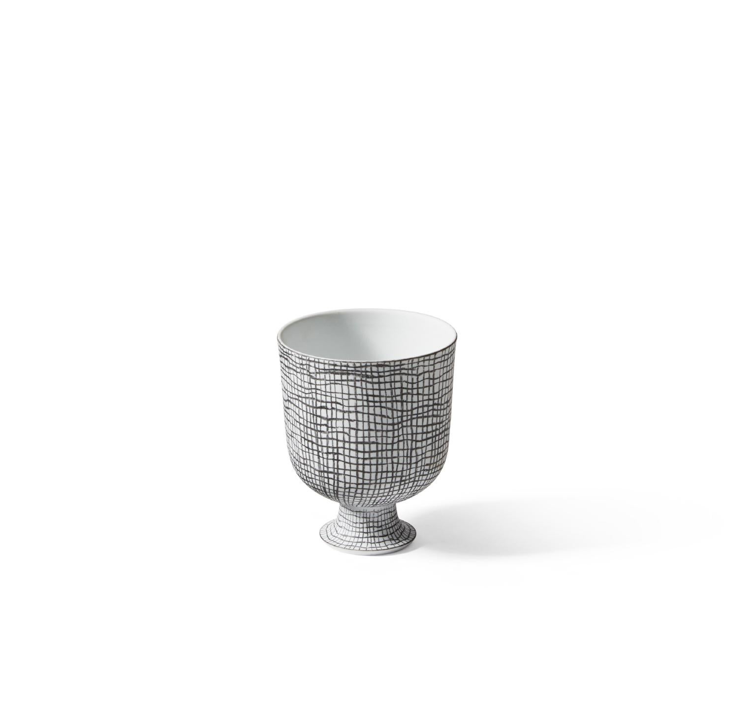 Italian Formafantasma Post Scriptum Cachepot Reticolo Nero Piccolo Vase For Cassina For Sale