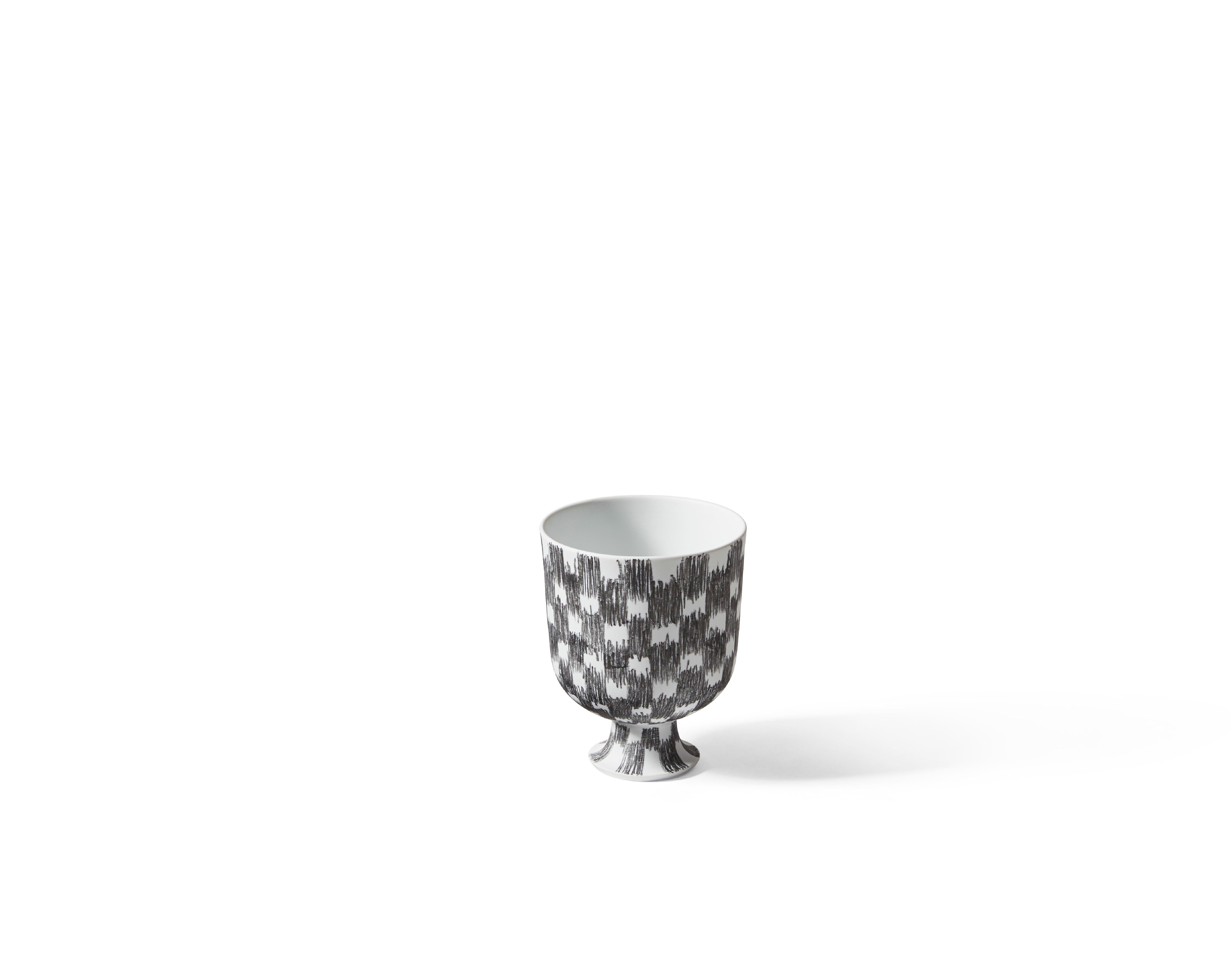 XXI secolo e contemporaneo Formafantasma Post Scriptum Cachepot Scacchi Neri  Vaso per Cassina in vendita