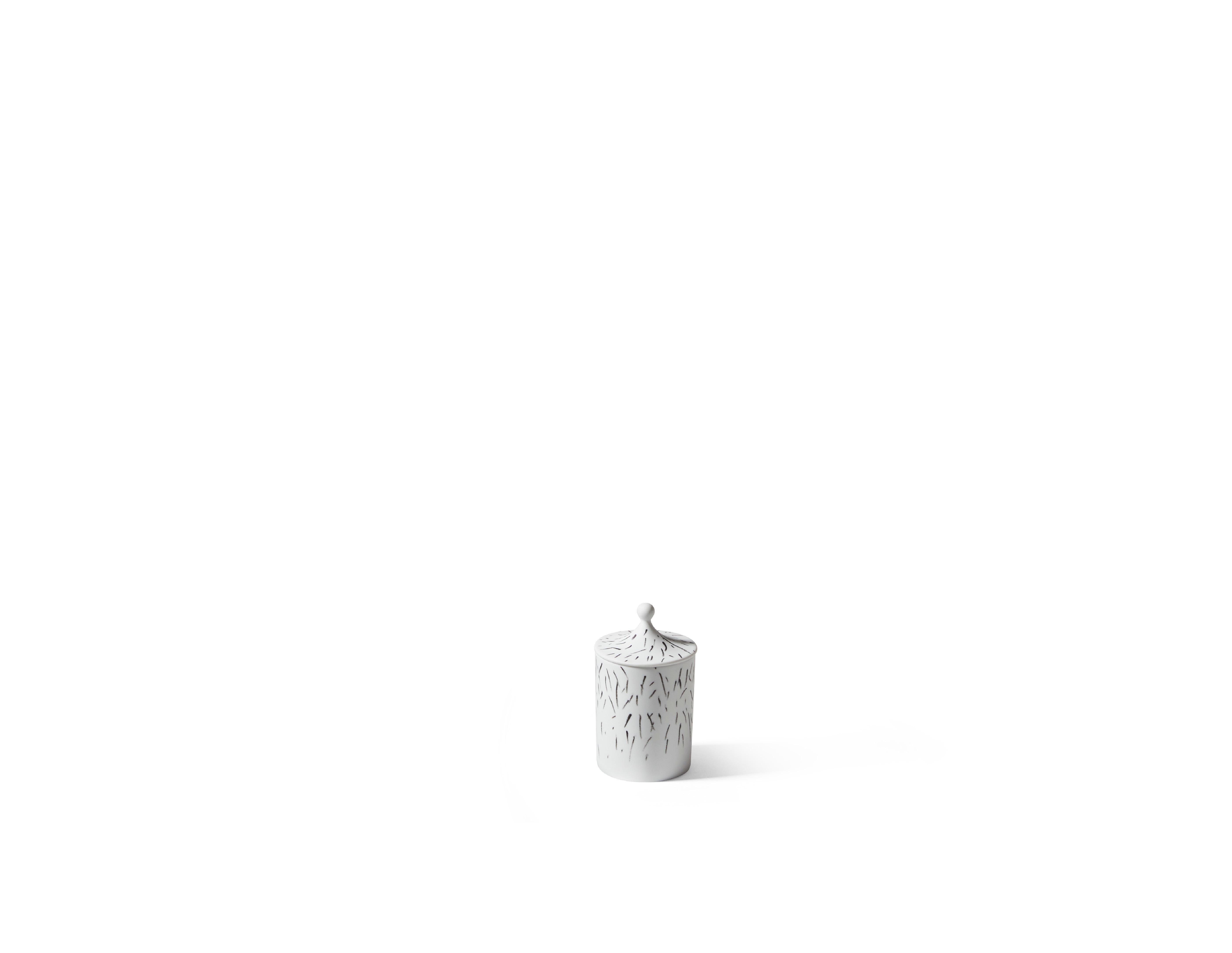 Formafantasma Post Scriptum Candelabro Tocchi Neri  Jarrón Para Cassina en Nuevo estado para la venta en Barcelona, Barcelona