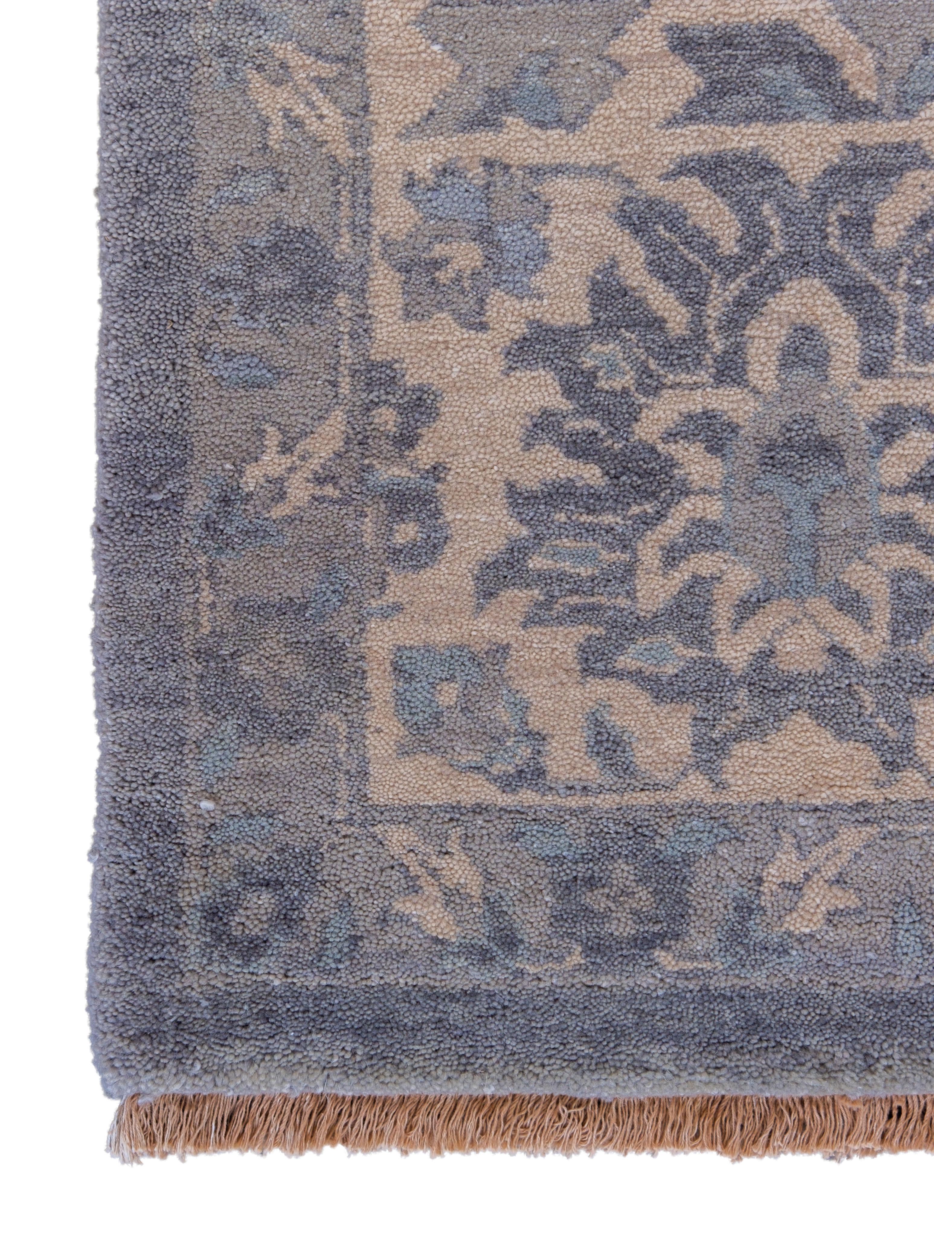 Formal and Transitional Grey Hand-Knotted Wool Persian Carpet, 9' x 12' In New Condition For Sale In New York, NY