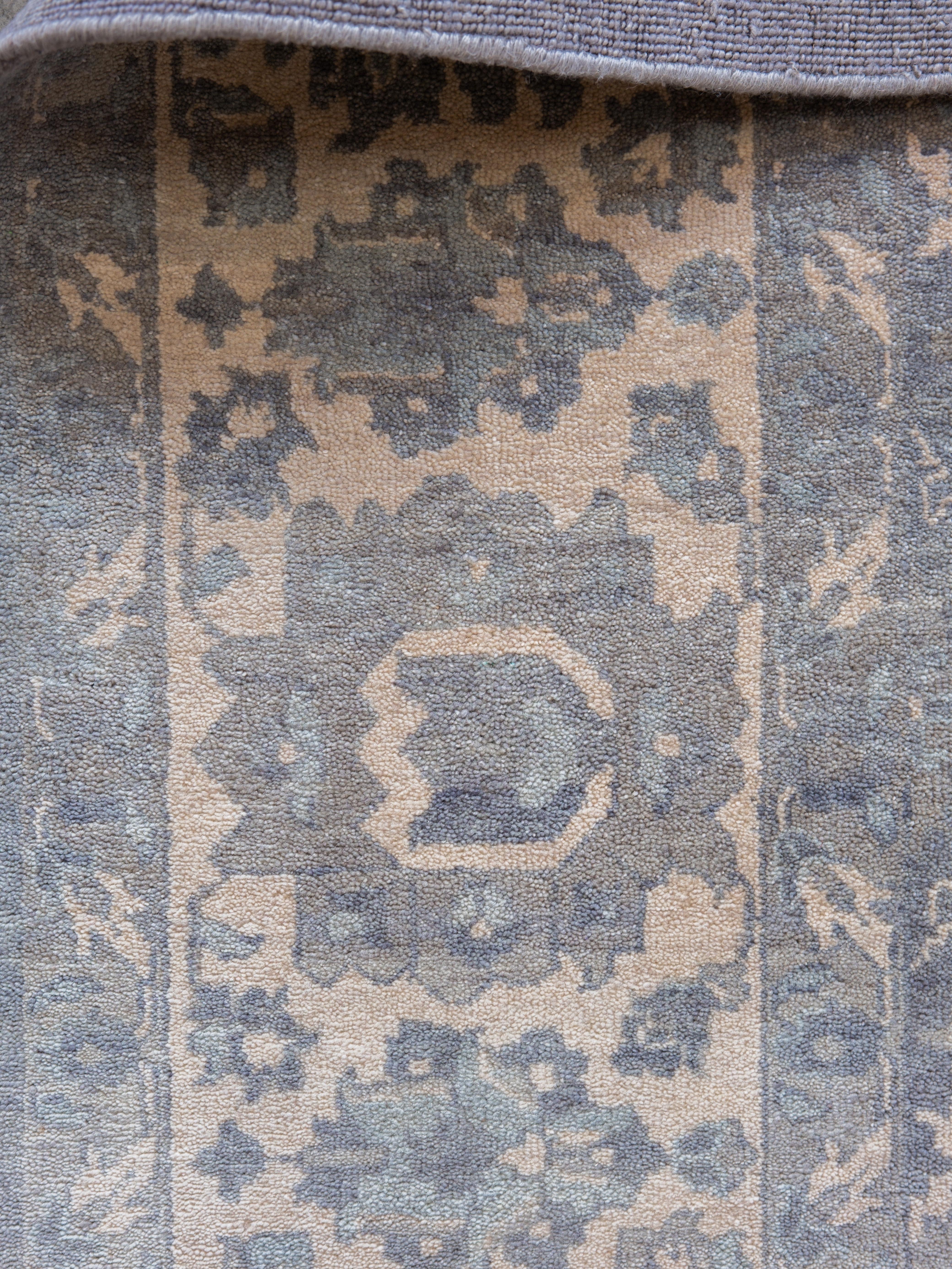 Formal and Transitional Grey Hand-Knotted Wool Persian Carpet, 9' x 12' For Sale 1
