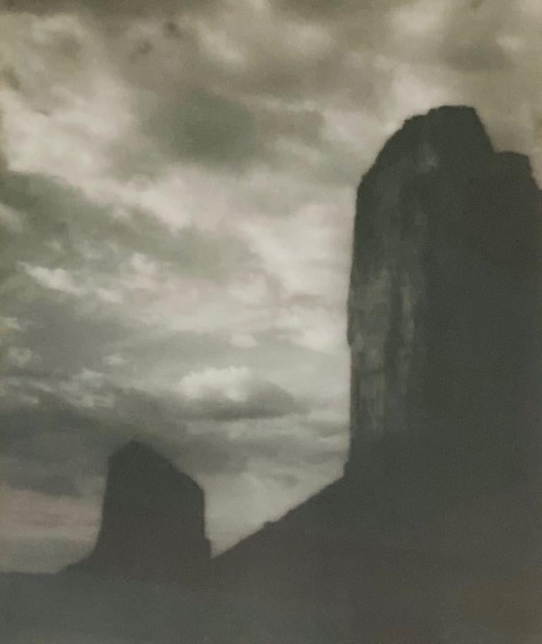 Forman Hanna Landscape Photograph - AGALLILA PEAK Monument Valley, Southwest Landscape