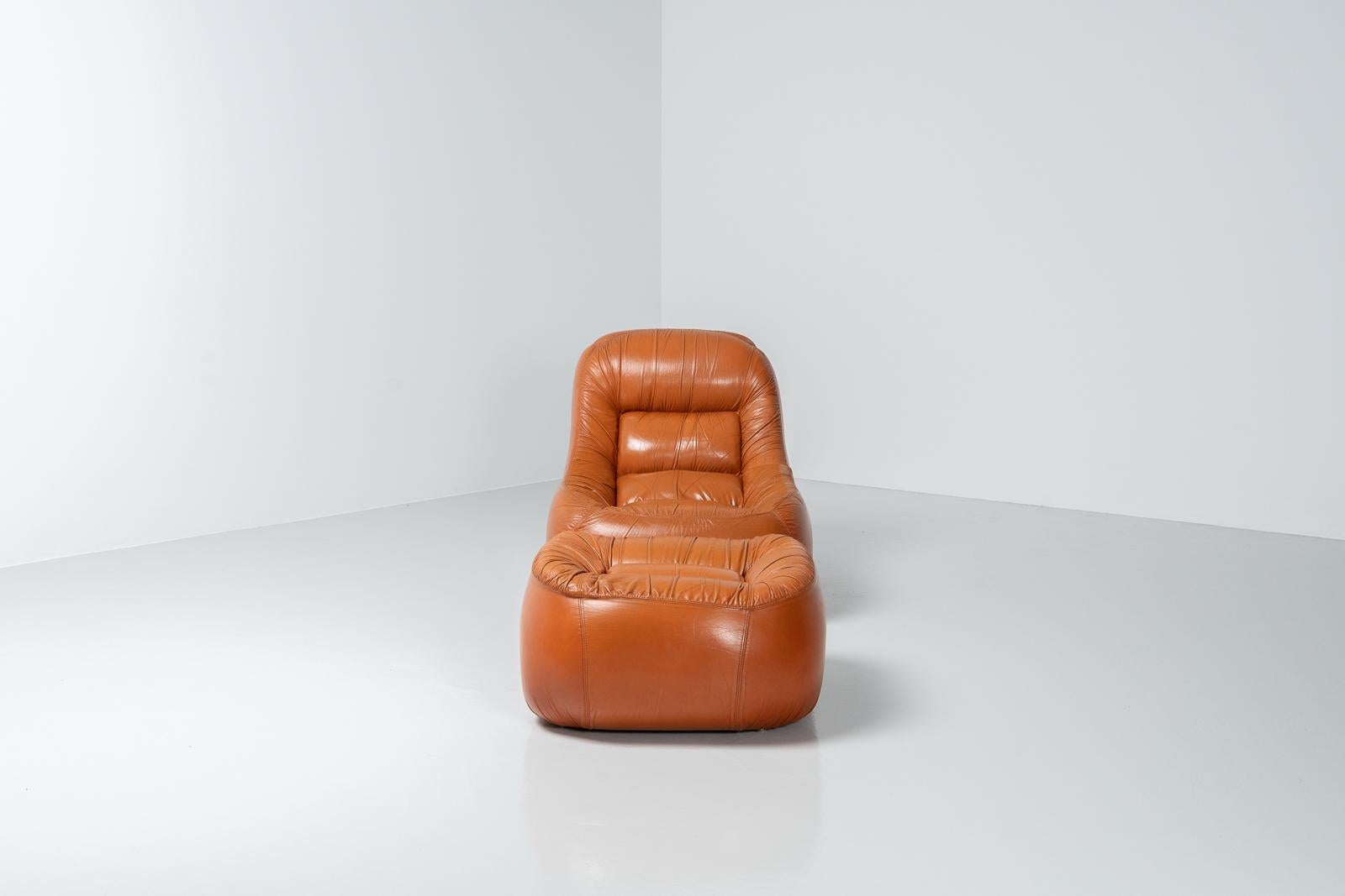 Italian De Pas D'Urbino Lomazzi lounge chair and stool Italy 1969 For Sale
