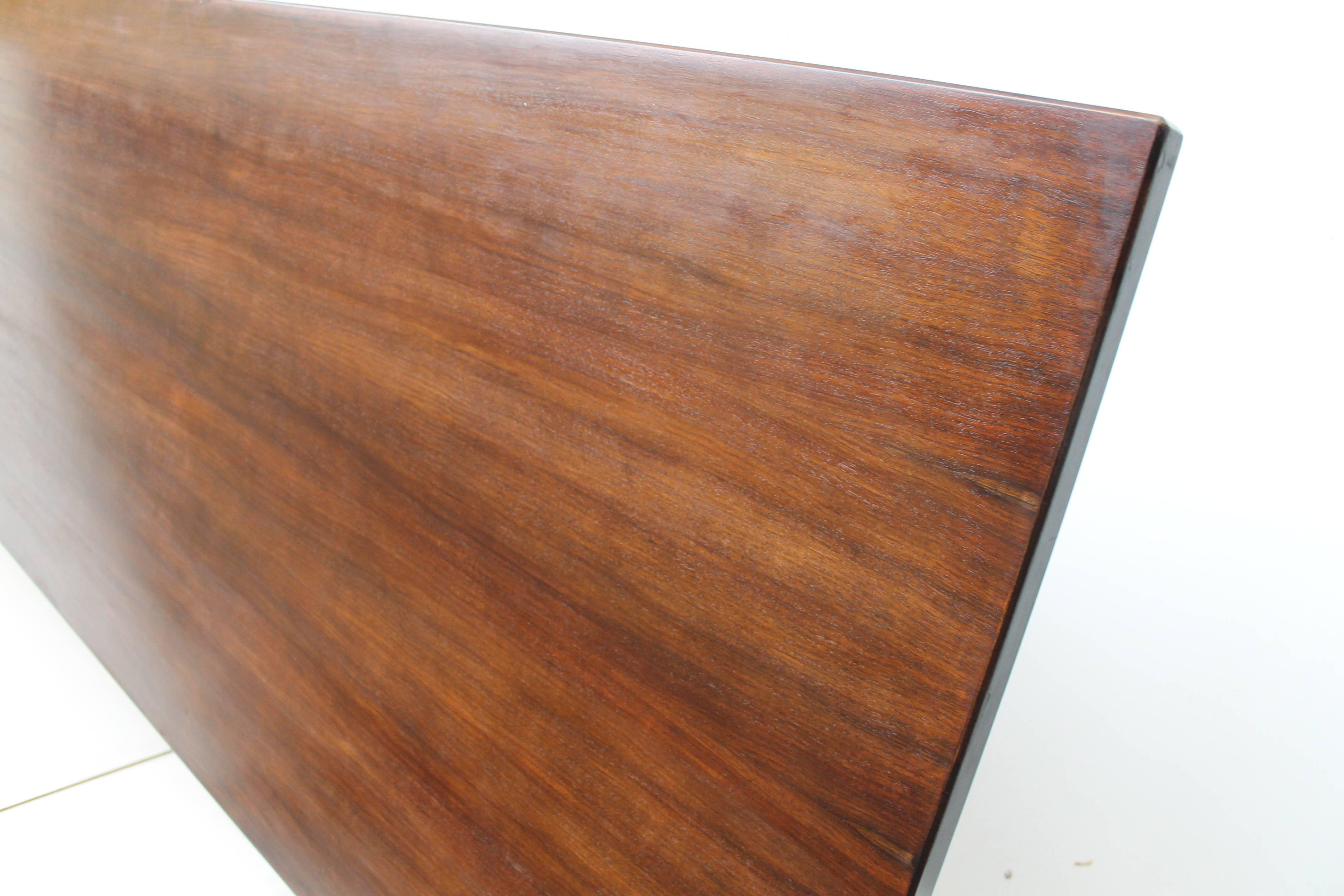 Mid-20th Century Mid-Century Italian Formanova rosewood Table by Gianni Moscatelli, circa 1965 For Sale