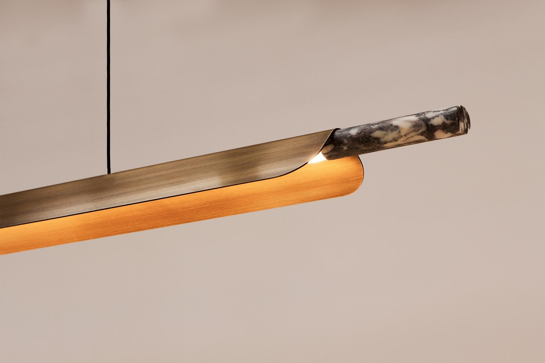 Formation Lineare LED-Pendelleuchte aus Aluminium und Marmor, gebürstetes Gold im Zustand „Neu“ im Angebot in Broadmeadows, Victoria