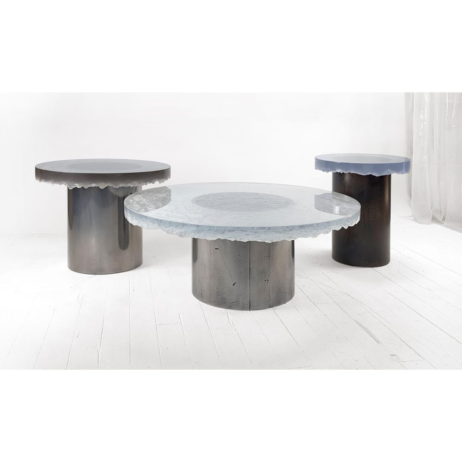 Mesa auxiliar Formations de resina, acero y pigmentos by Creators Of Objects Otro en venta