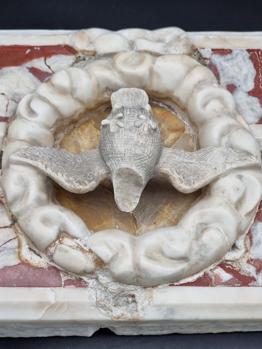 Hand-Crafted Marble tile with Dove of the Holy Spirit - Veneto, 17th century For Sale