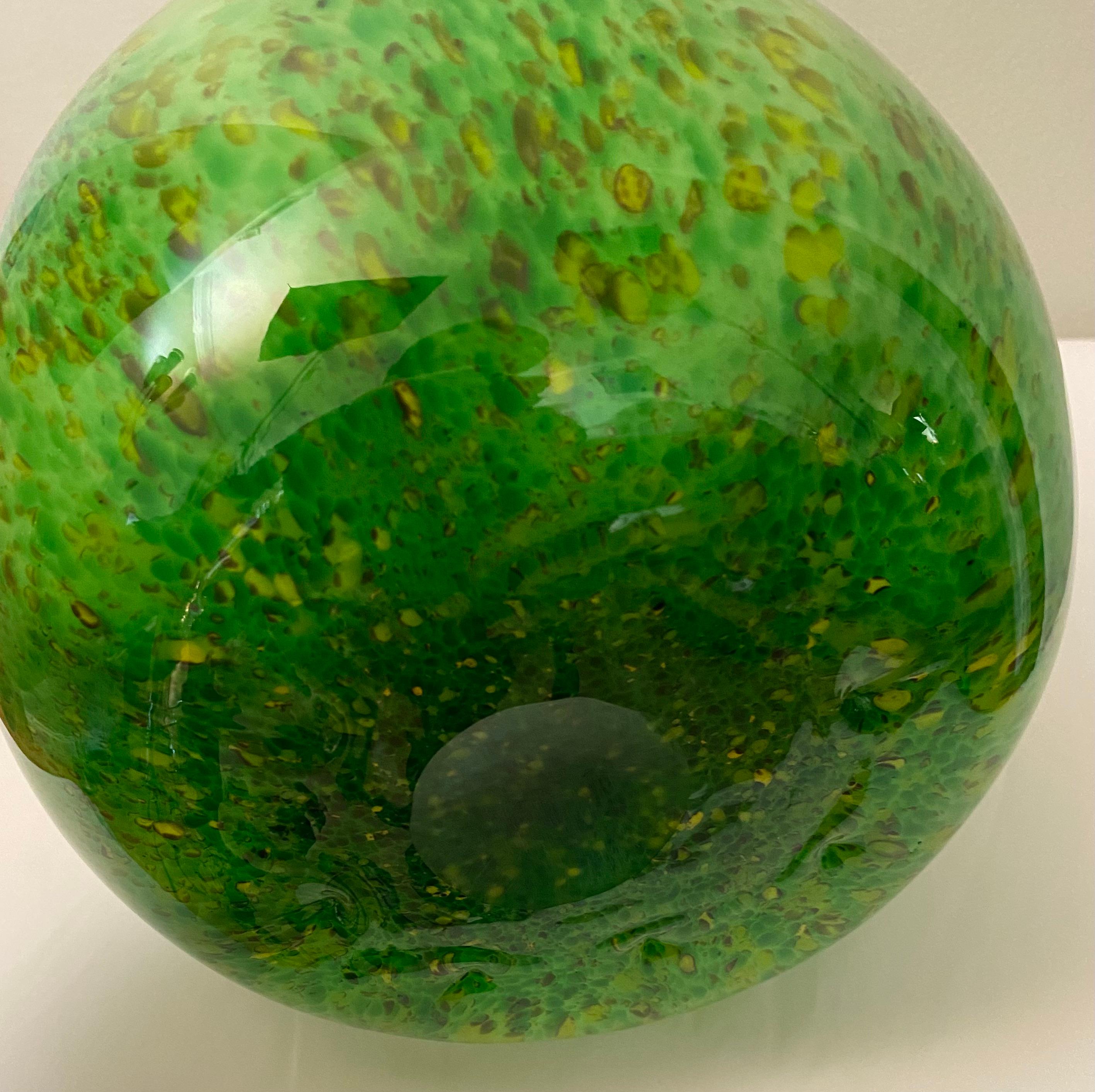 Hand-Crafted Formia 1990s Italian Green Spotted Murano Art Glass Vase Manner Hilton McConnico