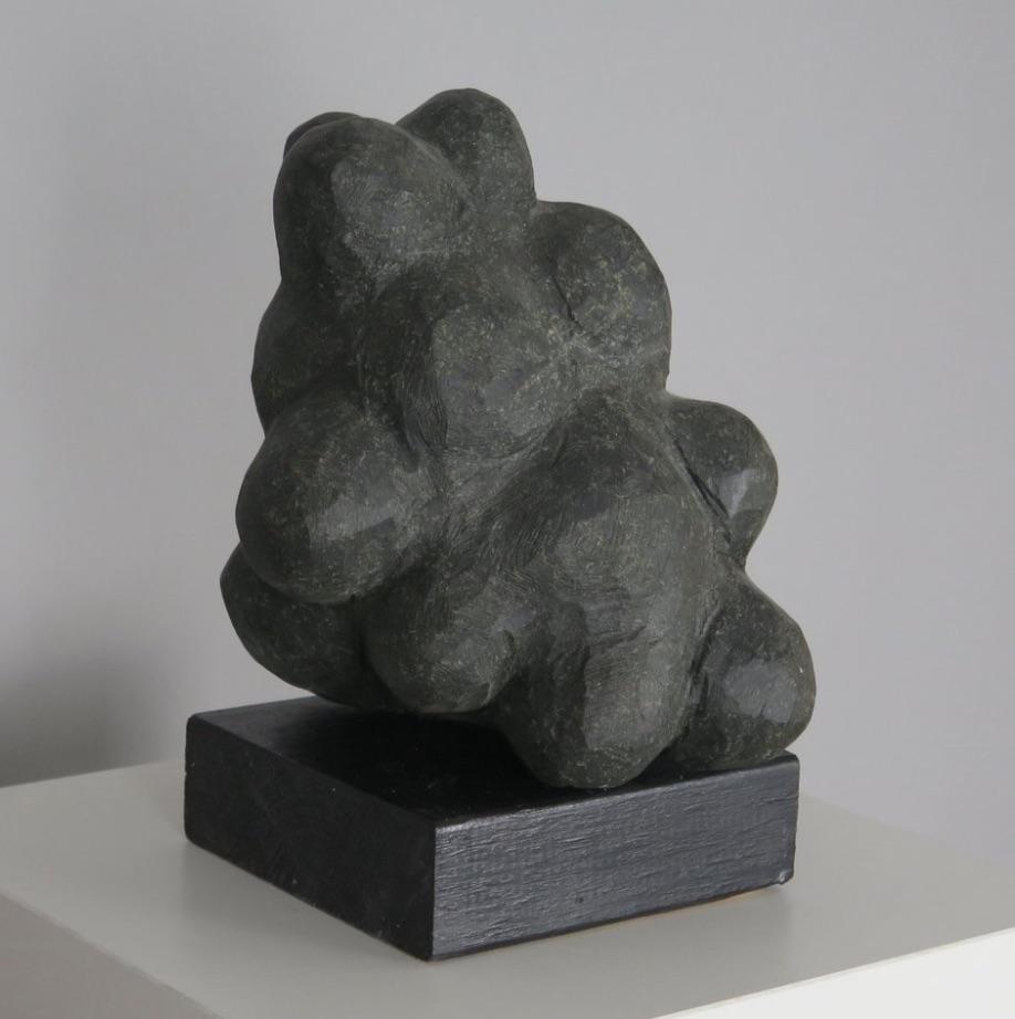 XXIe siècle et contemporain Sculpture en granit noir 