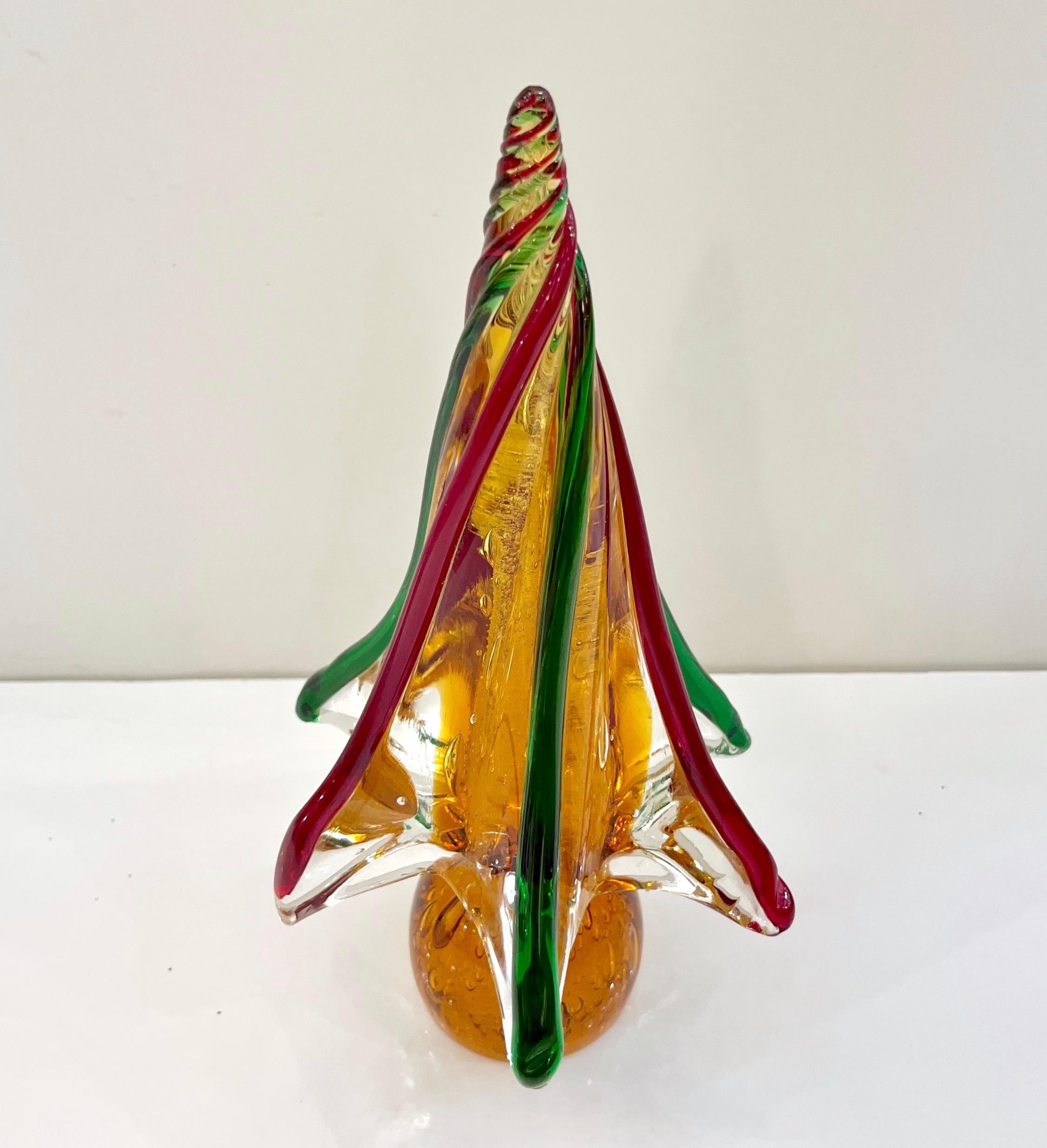 Sculpture d'arbre de Noël italienne en verre de Murano rouge vert ambré en vente 3