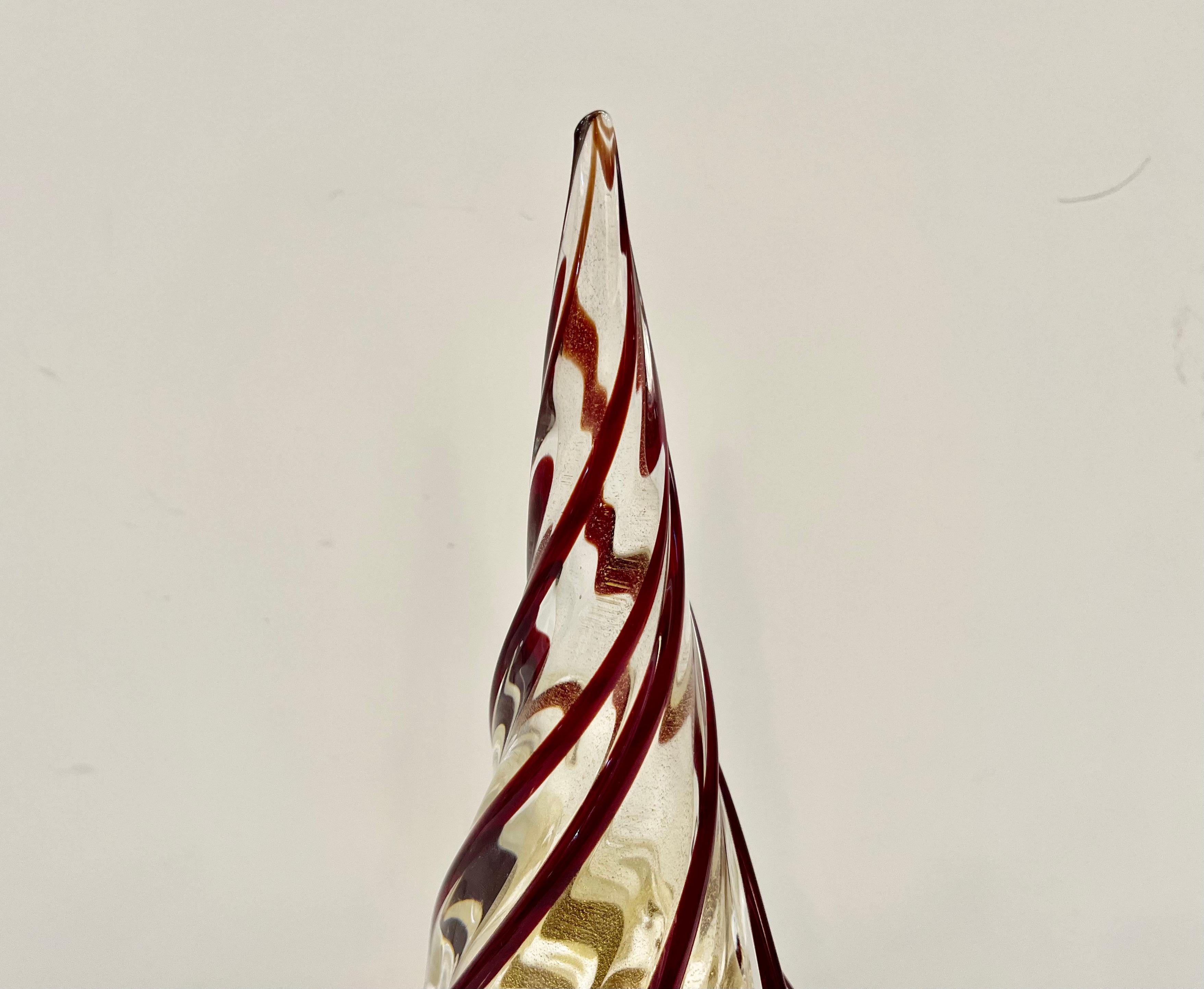 Hand-Crafted Formia Italian Vintage Wine Red Gold Murano Glass Christmas Tree Sculpture For Sale