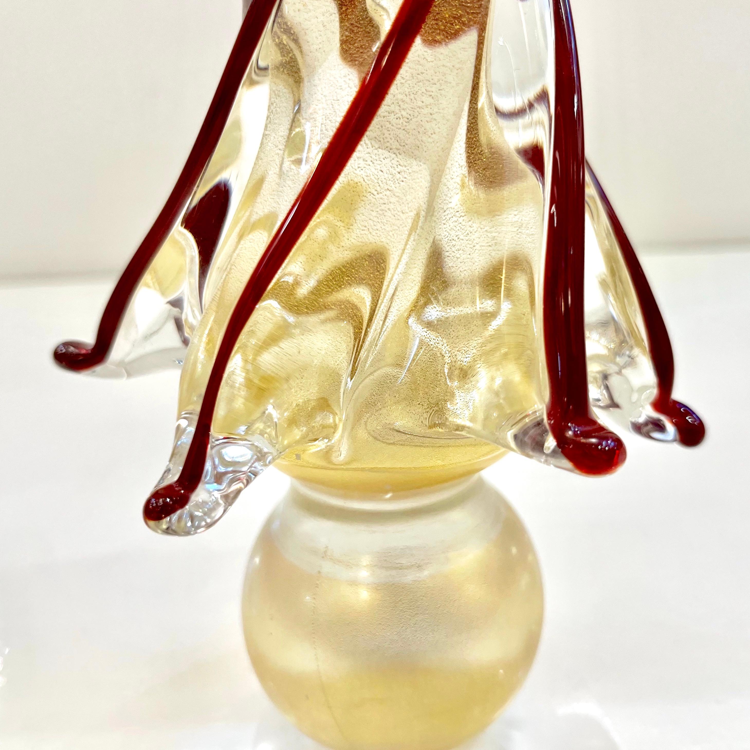 Fatto a mano Scultura di albero di Natale in vetro di Murano Vintage Italian Glass Red Gold in vendita