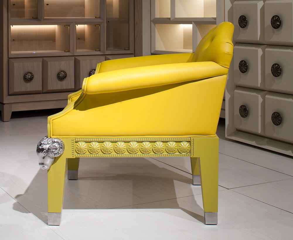 Formidable Beast Uhpholstered Yellow Armchair with Chrome Rams and Seat Buttons In New Condition For Sale In Lentate sul Seveso, Monza e Brianza