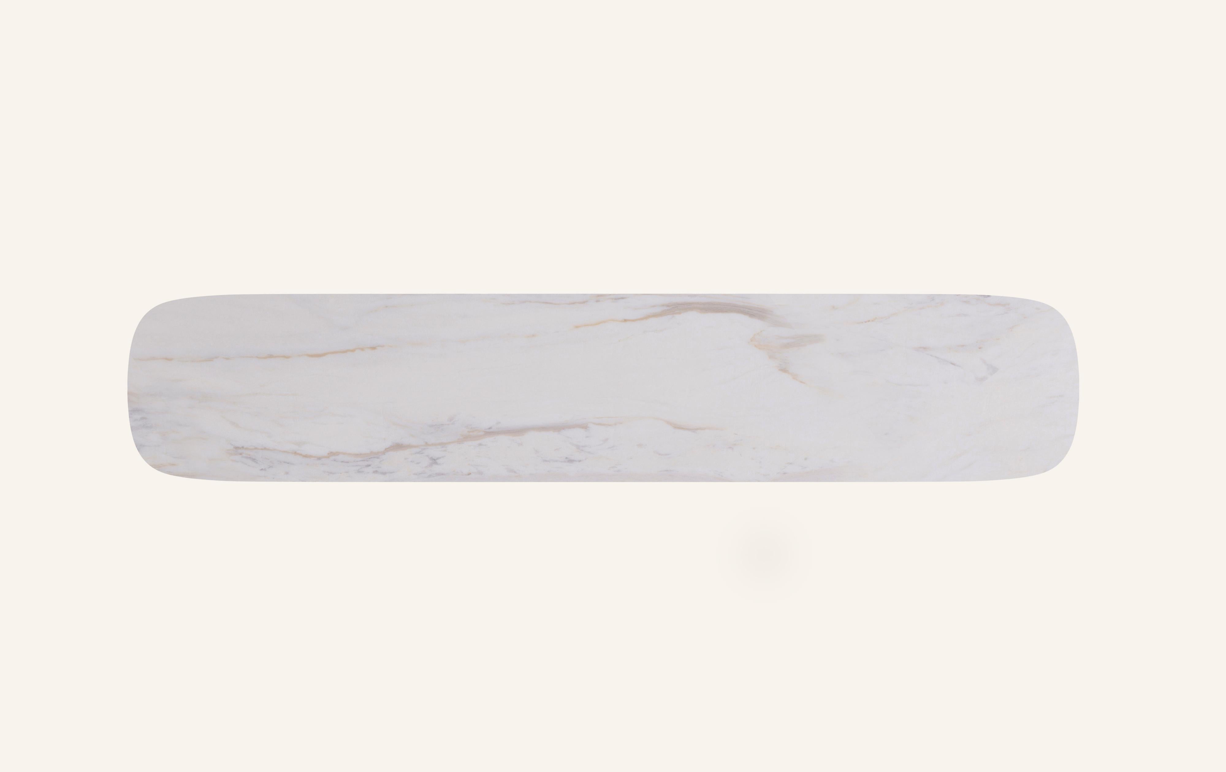 FORM (LA) Konsolentisch 84L x 15W x 33H Volakas Weißer Marmor im Zustand „Neu“ im Angebot in Los Angeles, CA