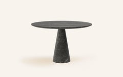 FORM (LA) Cono Runder Esstisch 54L x 54"W x 30H Nero Petite Granit