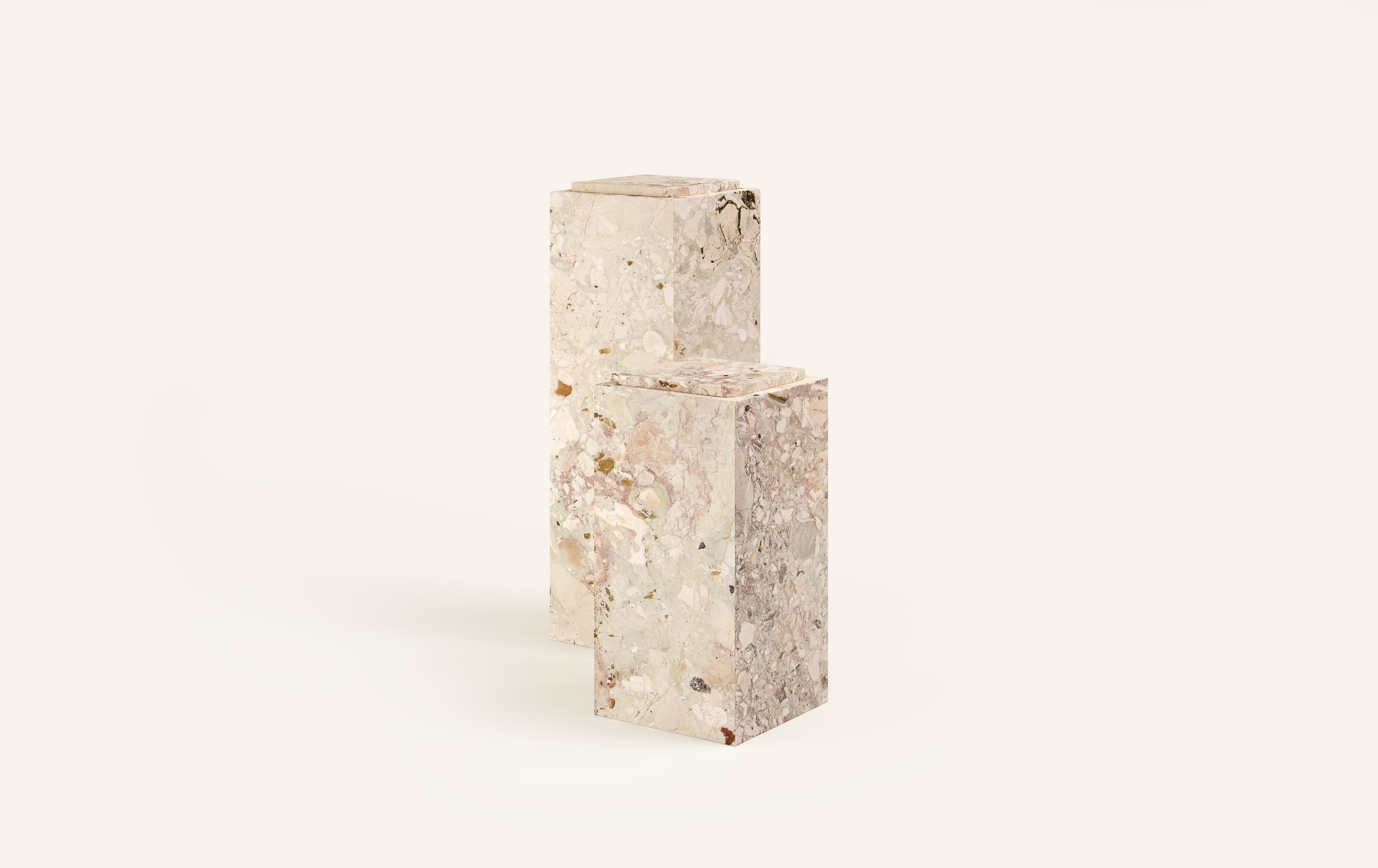 Organico moderno Form(LA) Cubo Pedestal 12 