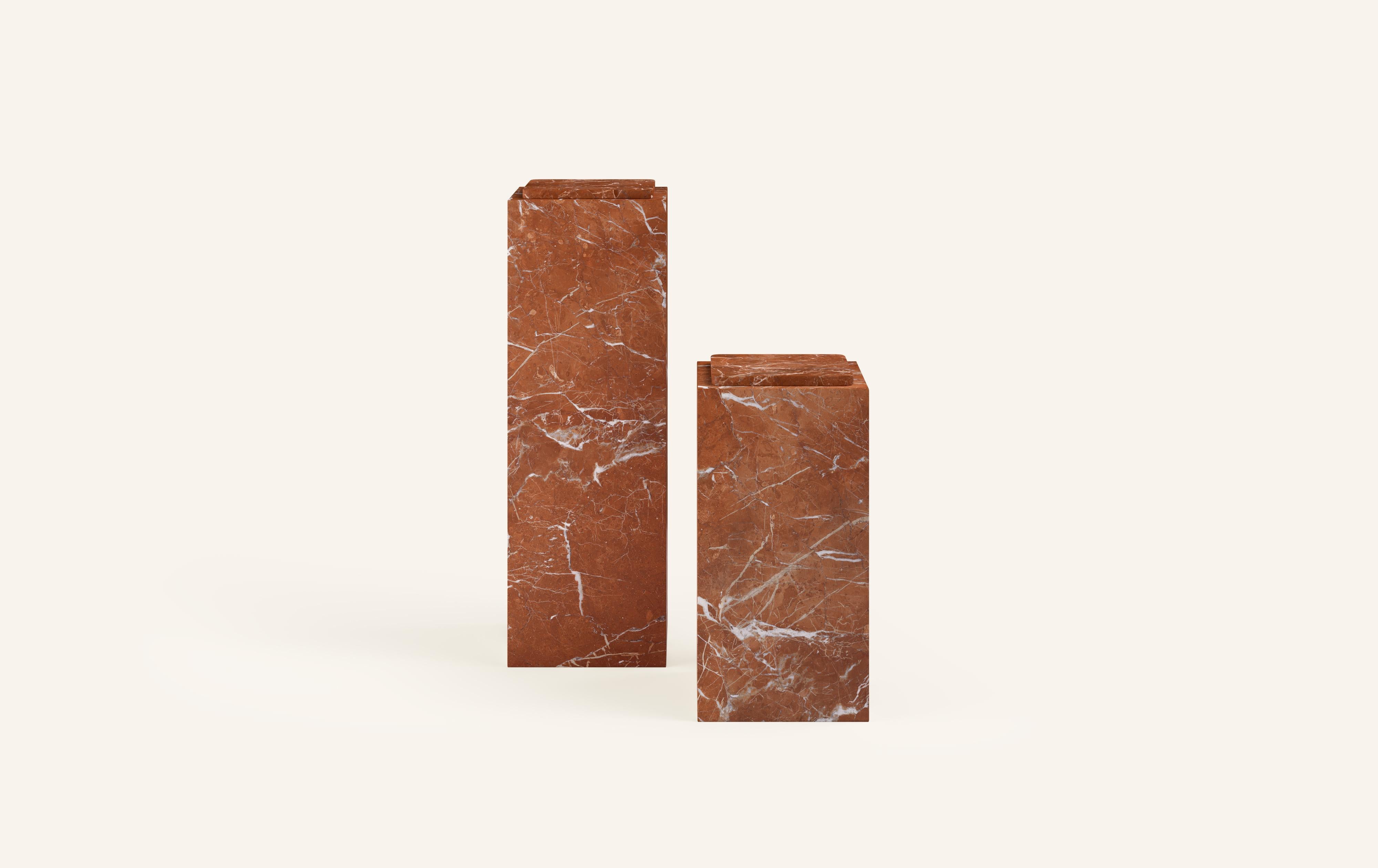 MONOLITHIC FORMS SOFTENED BY GENTLE EDGES. WITH ITS BOLD MARBLE PATTERNS CUBO IS AS VERSATILE AS IT IS STRIKING.

DIMENSIONS (PEDESTALS SOLD INDIVIDUALLY):
12”L x 12”W x 24”H: 
- 3/4