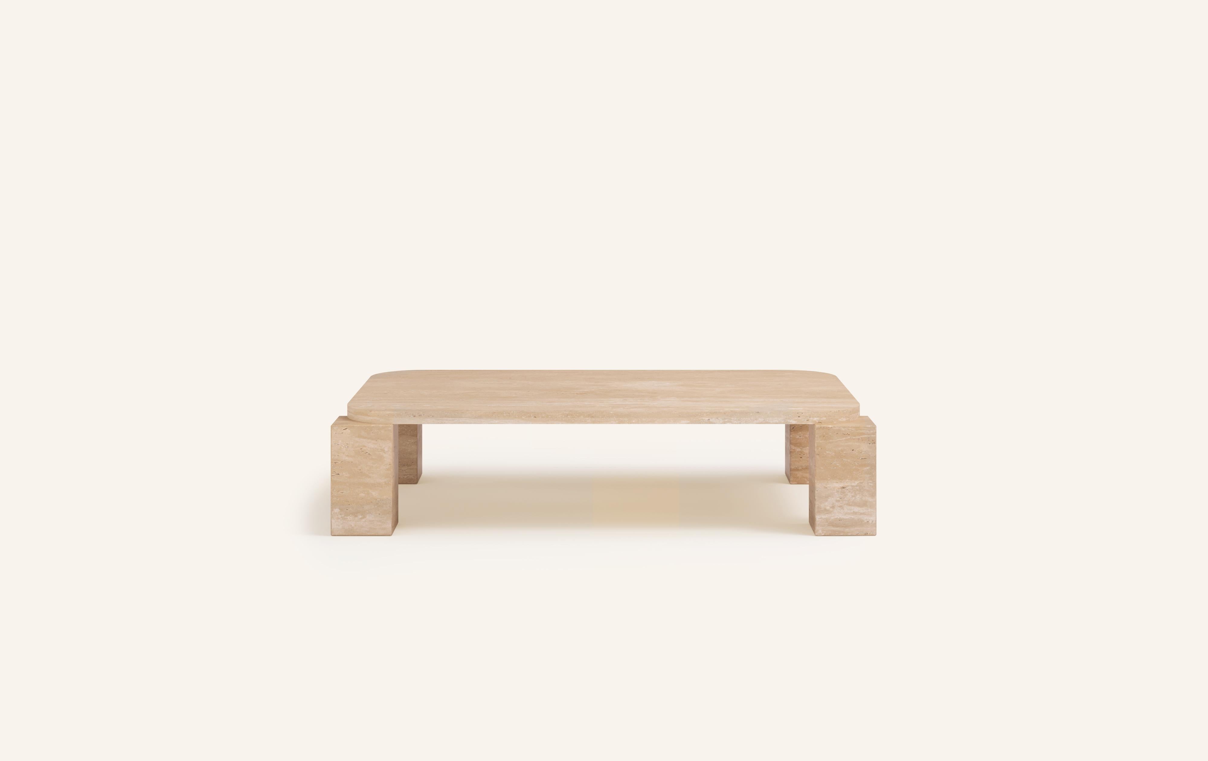 DES FORMES MONOLITHIQUES ADOUCIES PAR DES ARÊTES DOUCES. AVEC SES MOTIFS DE MARBRE AUDACIEUX, CUBO EST AUSSI POLYVALENT QU'IL EST FRAPPANT.

DIMENSIONS :
62 