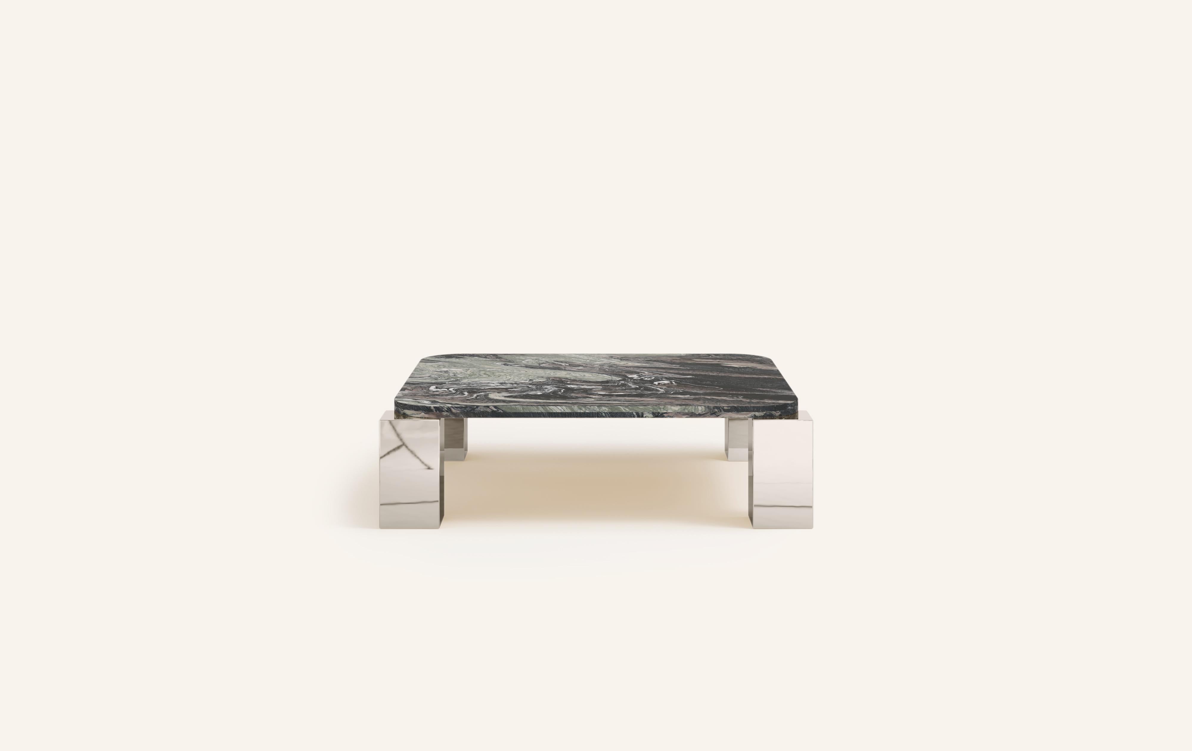 MONOLITHIC FORMS SOFTENED BY GENTLE EDGES. WITH ITS BOLD MARBLE PATTERNS CUBO IS AS VERSATILE AS IT IS STRIKING.

DIMENSIONS:
56”L x 56”W x 14”H: 
- 54”L x 54”W x 1.5” THICK TABLETOP WITH WITH 6