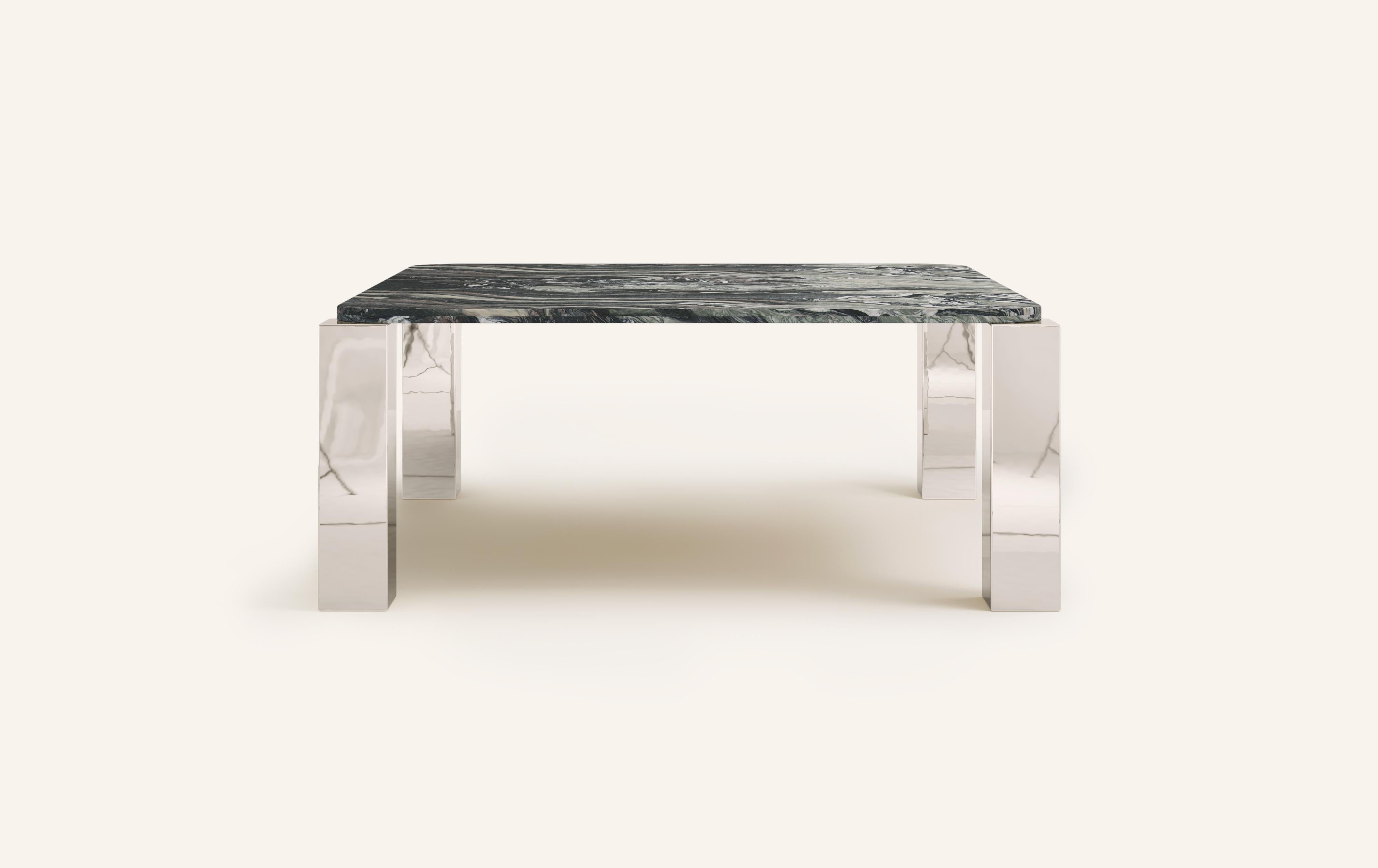 MONOLITHIC FORMS SOFTENED BY GENTLE EDGES. WITH ITS BOLD MARBLE PATTERNS CUBO IS AS VERSATILE AS IT IS STRIKING.

DIMENSIONS:
74”L x 74”W x 30”H: 
- 72”L x 72”W x 1.5” THICK TABLETOP WITH WITH 6
