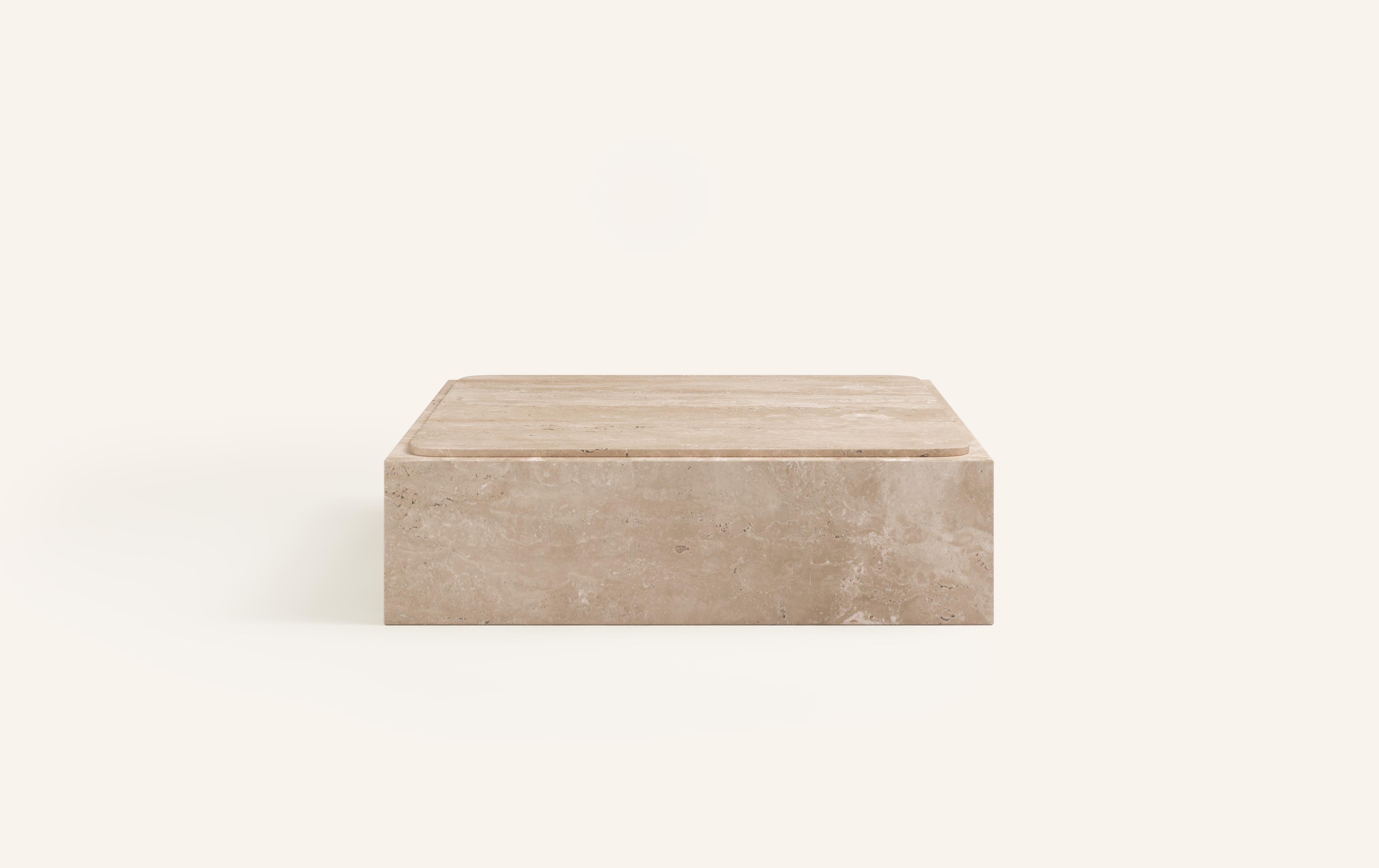 MONOLITHIC FORMS SOFTENED BY GENTLE EDGES. WITH ITS BOLD MARBLE PATTERNS CUBO IS AS VERSATILE AS IT IS STRIKING.

DIMENSIONS:
42”L x 42”W x 13”H: 
- 3/4