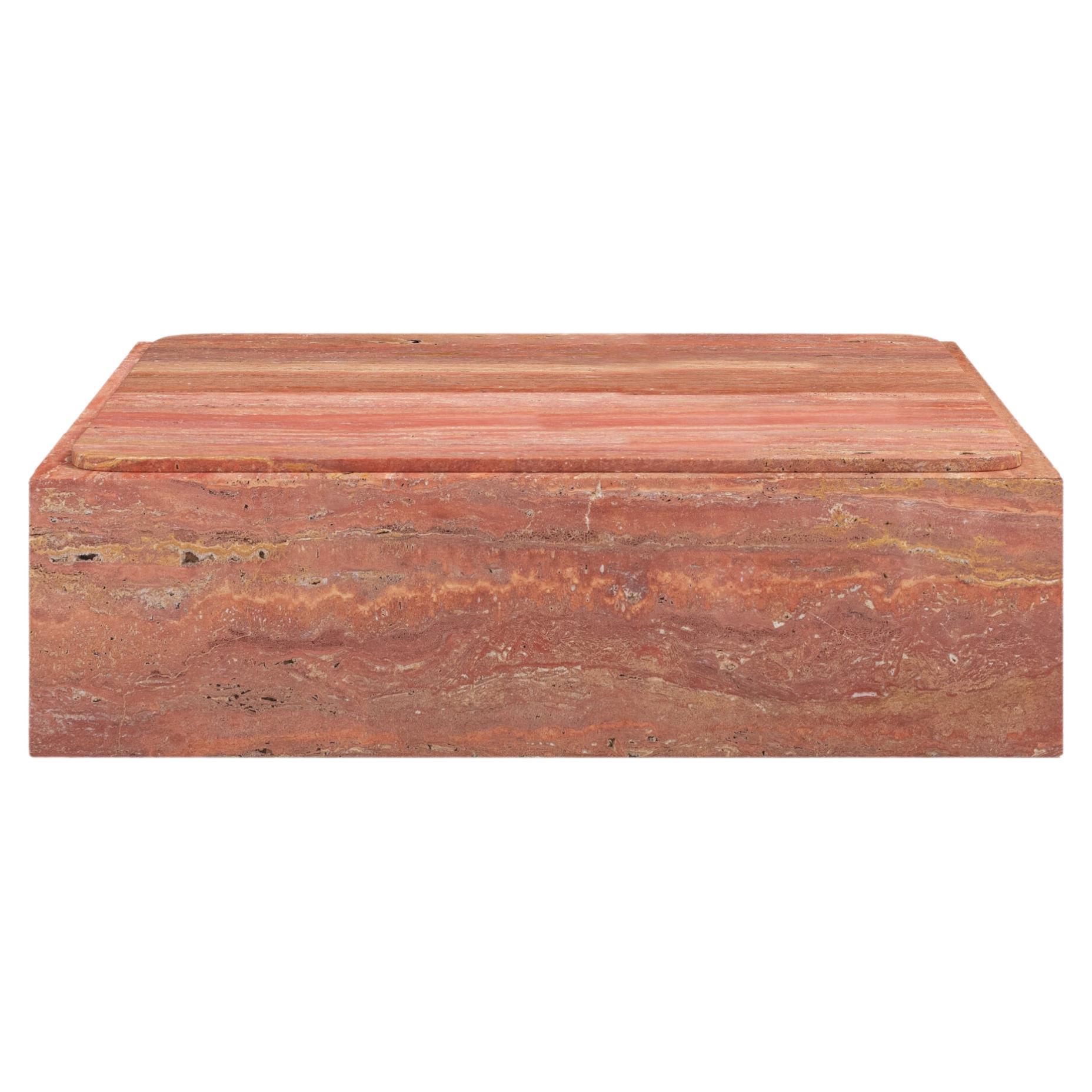 FORM(LA) Table basse à socle carré Cubo 60L x 60L x 13H Travertino Rosso VC en vente