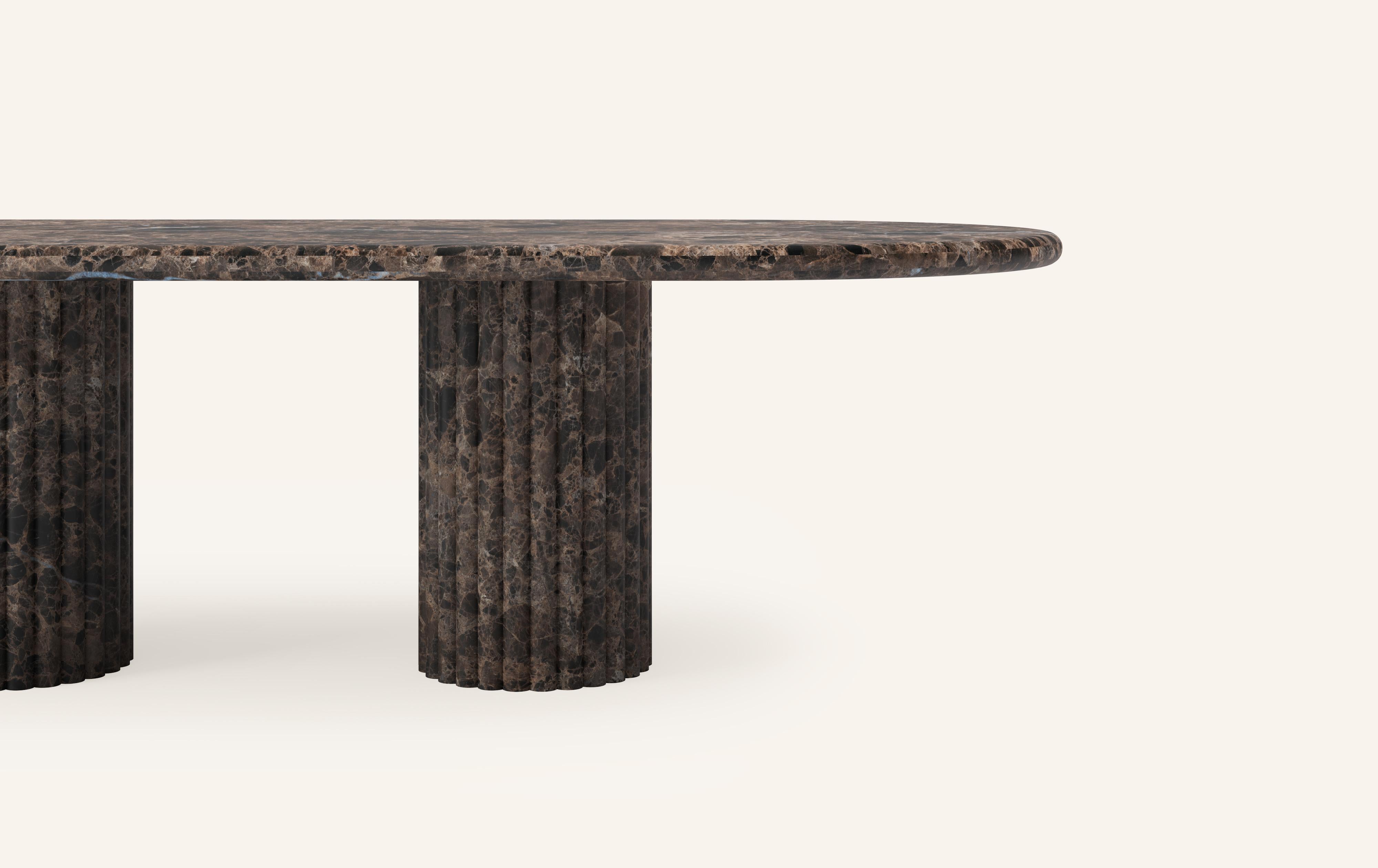Américain FORM (LA) Table de salle à manger ovale Fluta 144 L x 48 W x 30 H Marbre Emperador foncé en vente