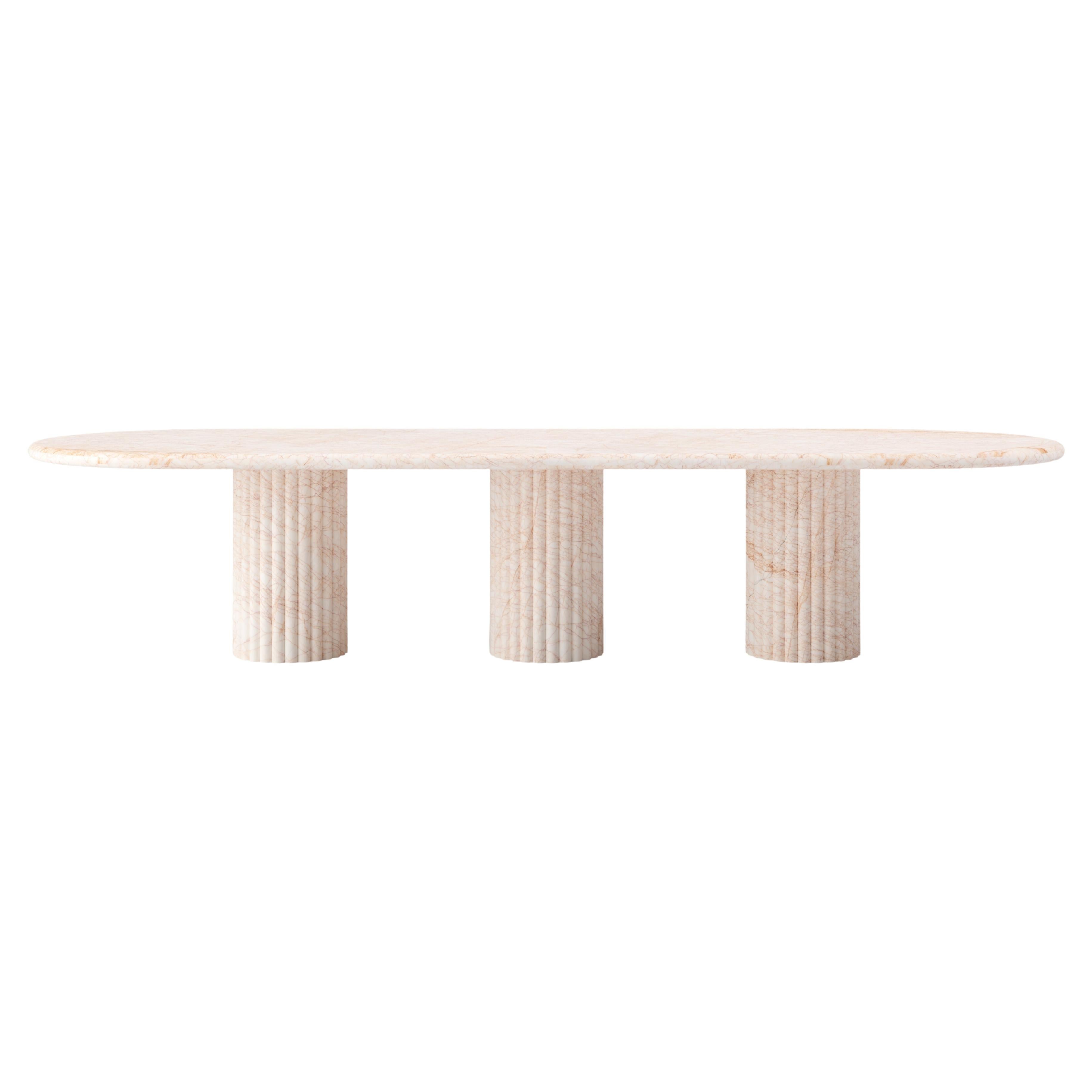 FORM (LA) table de salle à manger ovale Fluta 144 L x 48 W x 30 H marbre araignée doré en vente