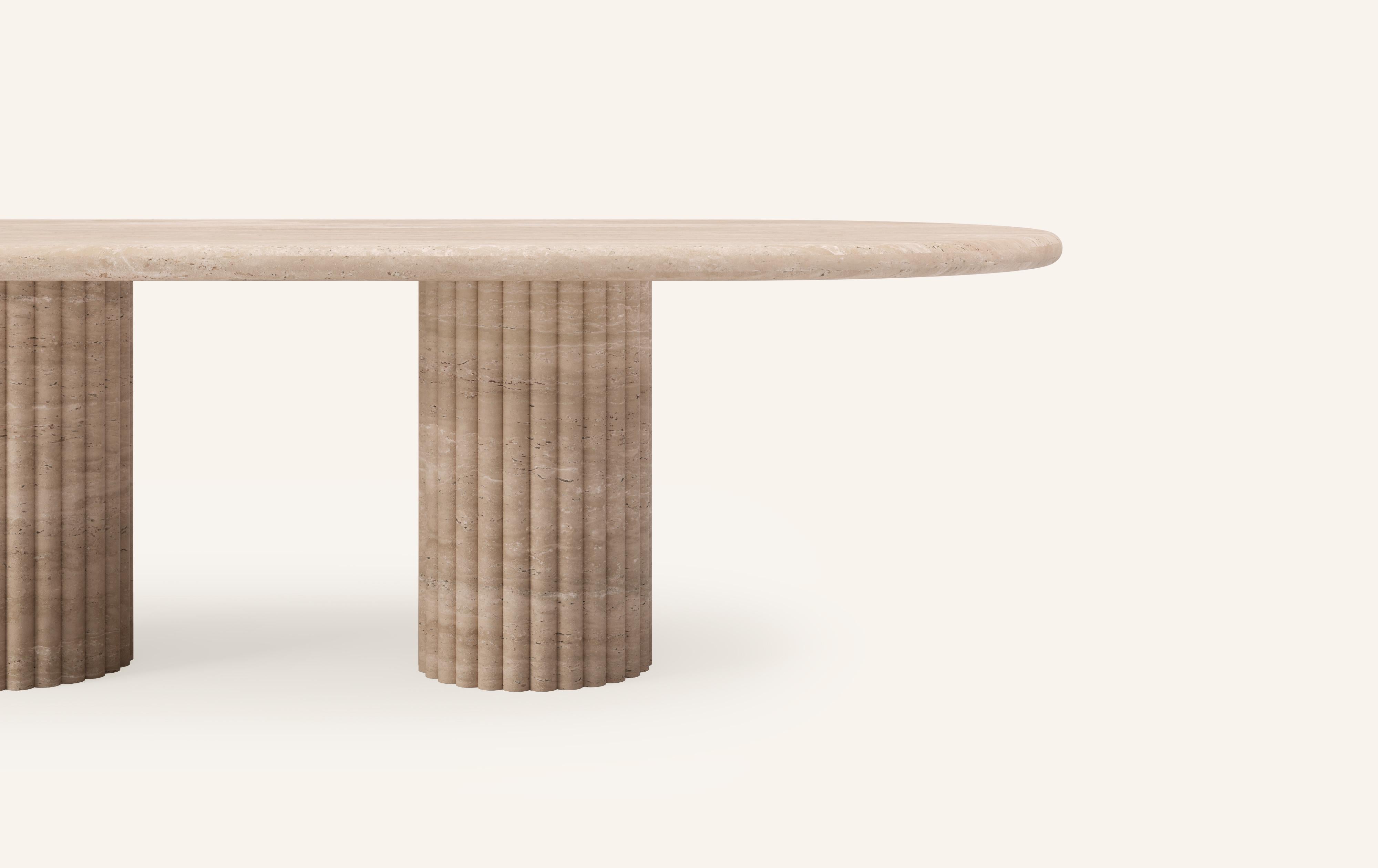 Américain FORM (LA) Table de salle à manger ovale Fluta 144 L x 48 W x 30 H Travertino Crema VC en vente
