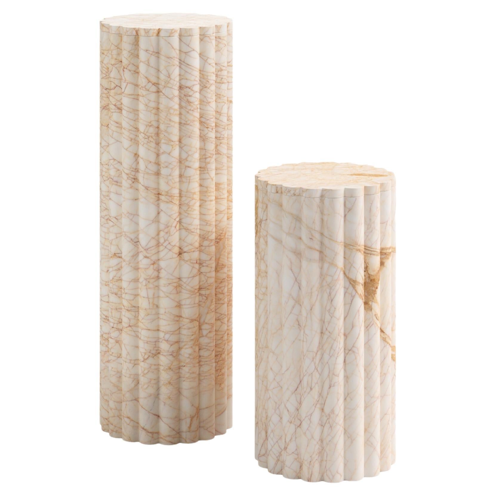 Piedistallo Fluta FORM(LA) 12 "L x 12 "L x 36 "H Marmo Ragno Dorato