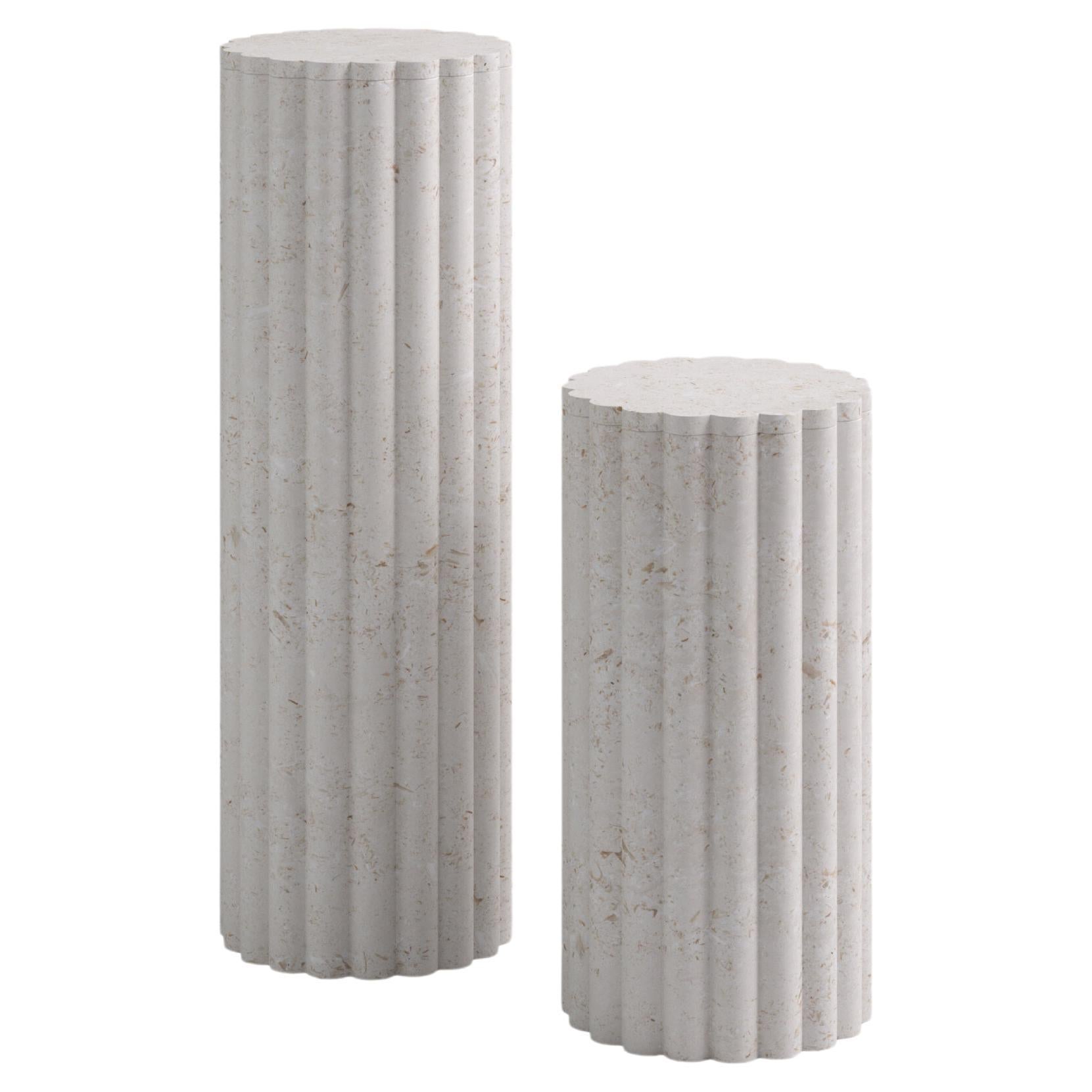 FORM (LA) Fluta-Sockel 12L x 12W x 36H Kalkstein Oceano