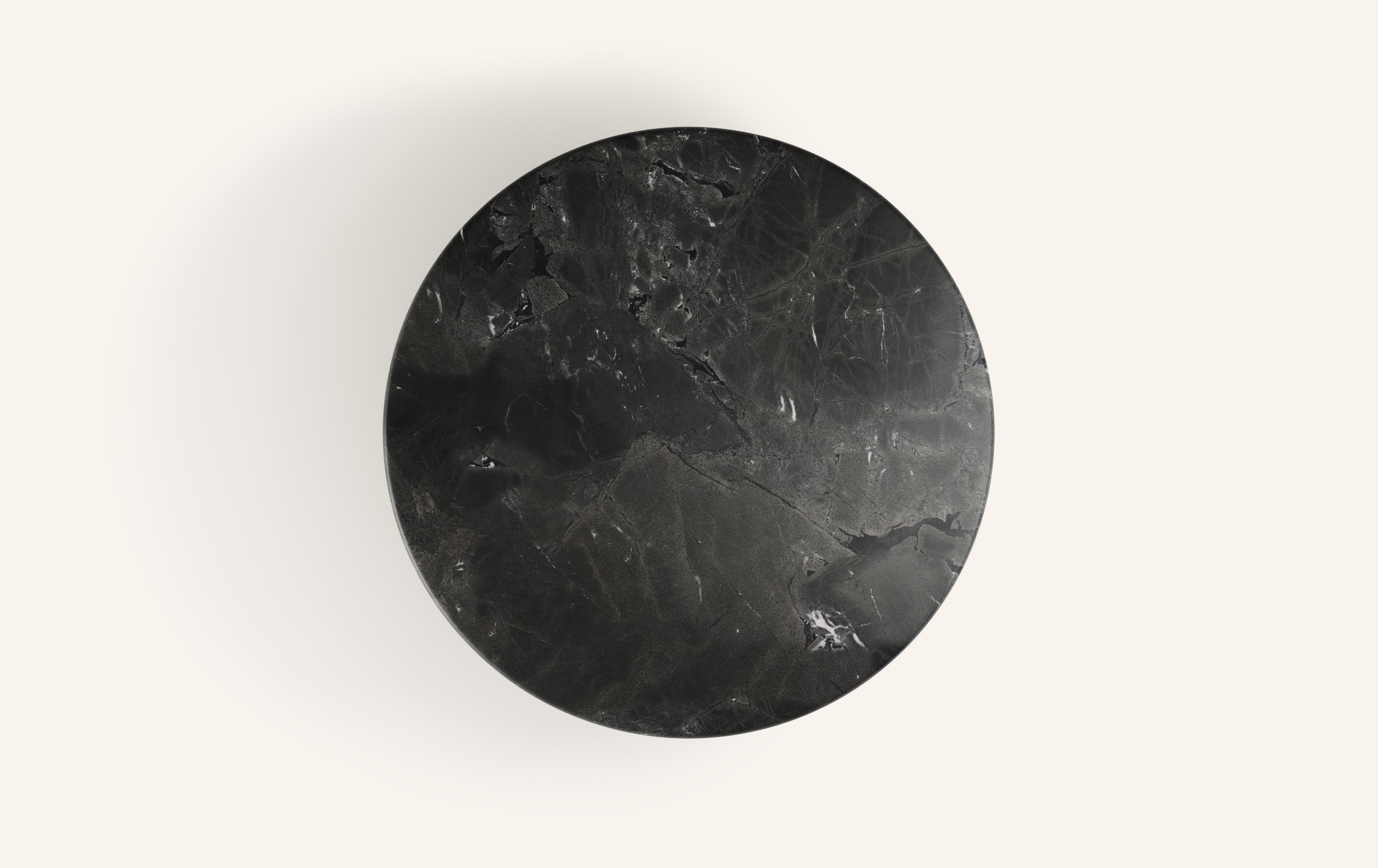 American FORM(LA) Fluta Round Coffee Table 60”L x 60”W x 14”H Negresco Quartzite For Sale