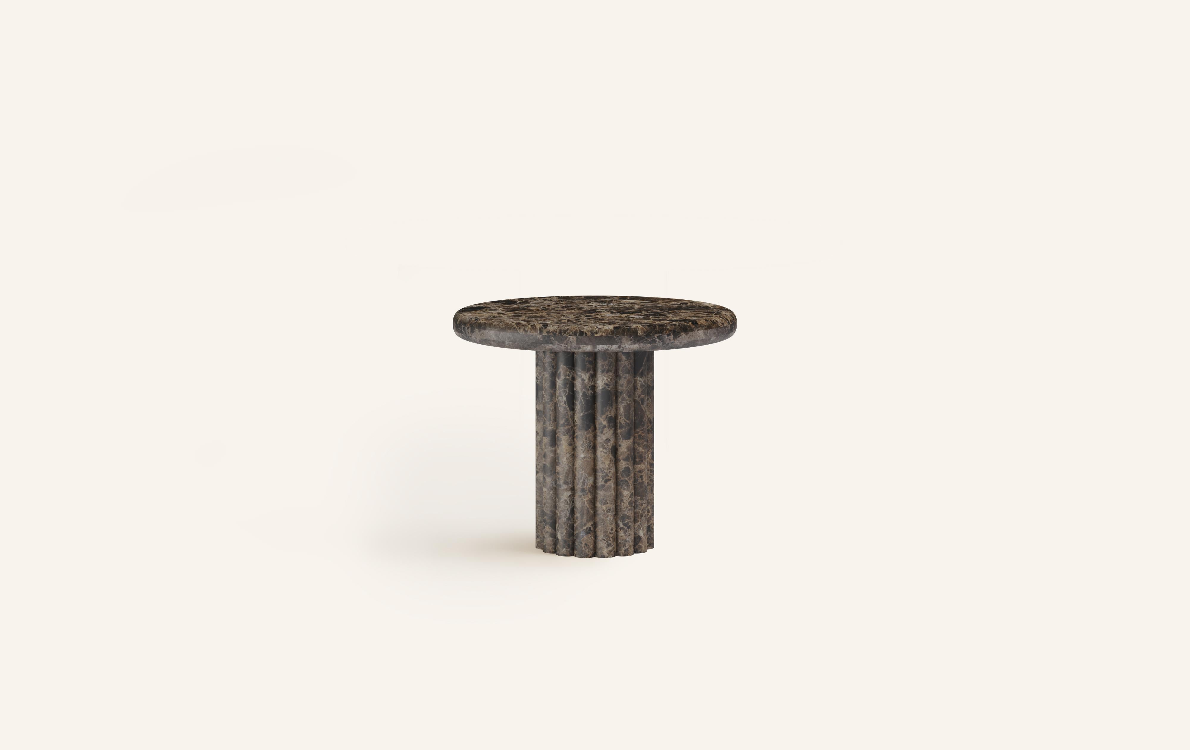NOTRE COLLECTION LA PLUS CONVOITÉE ET UNE VERSION MODERNE D'UN ANCIEN CLASSIQUE ROMAIN. RÉCEMMENT RAFRAÎCHIE AVEC UN PROFIL PLUS LUDIQUE ET PLUS ROBUSTE.

DIMENSIONS :
24 
