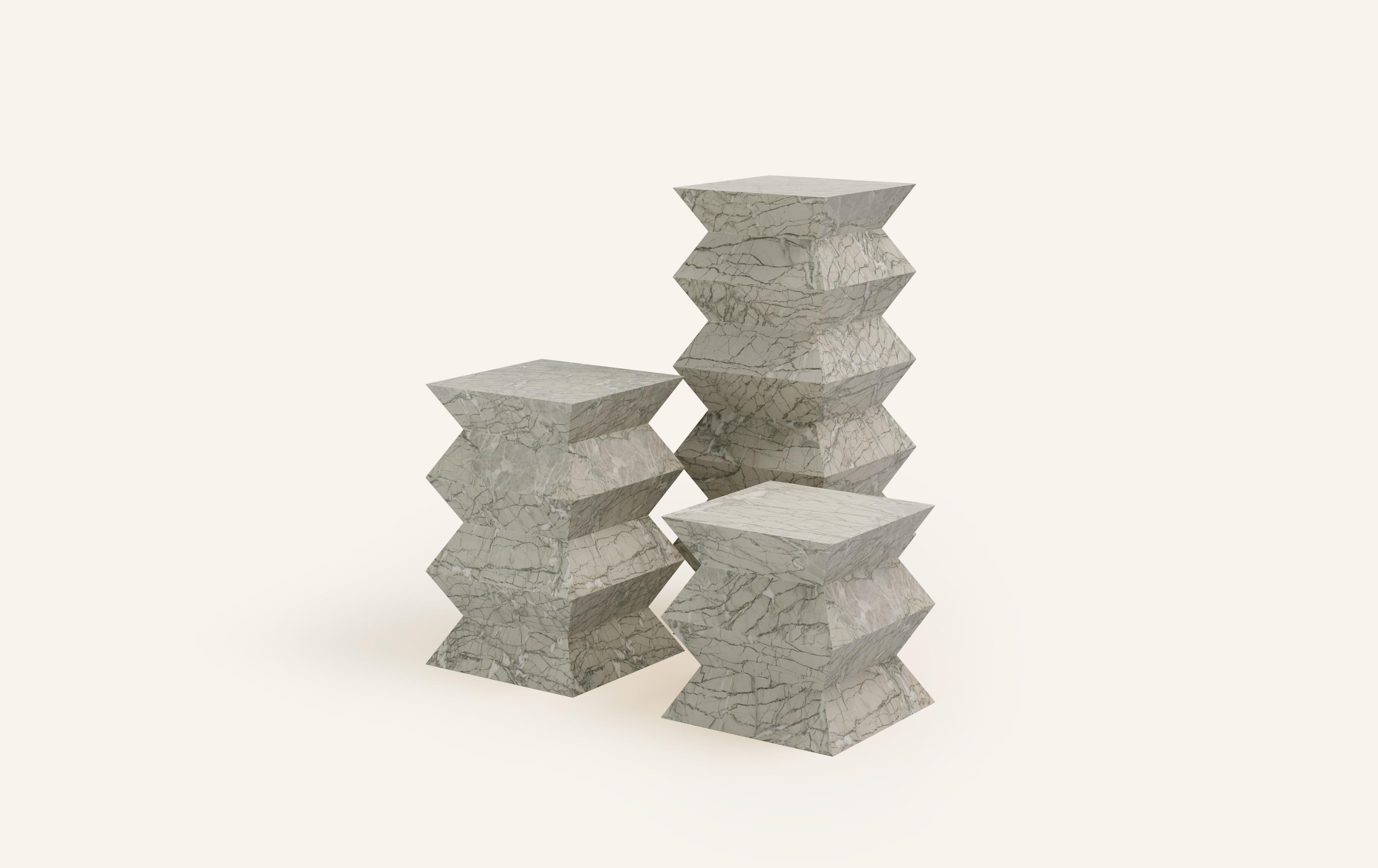 Organique FORM(LA) piédestal Grinza 16