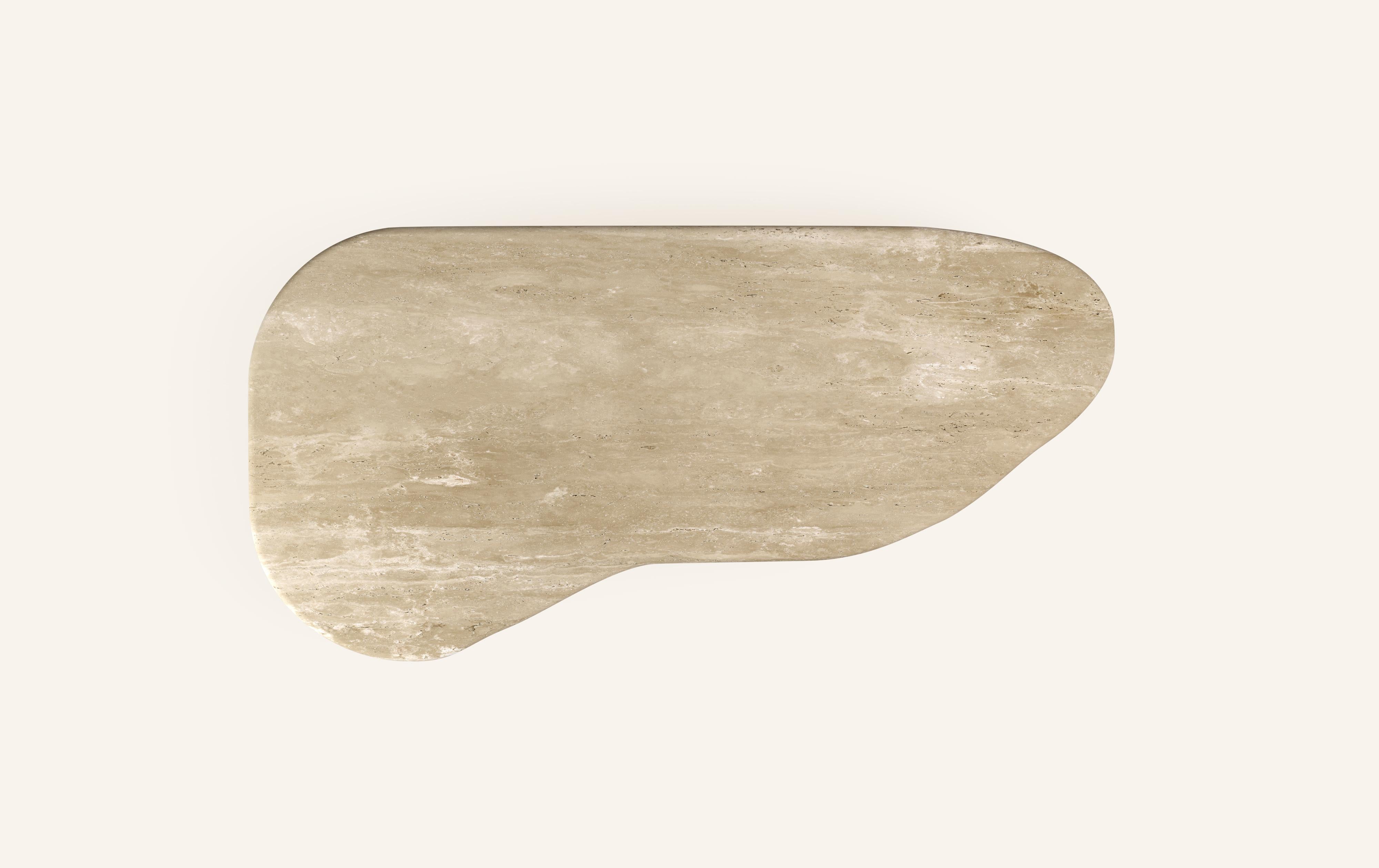 Américain FORM(LA) table basse Lago Freeform 72L x 36W x 12H Travertino Crema VC en vente