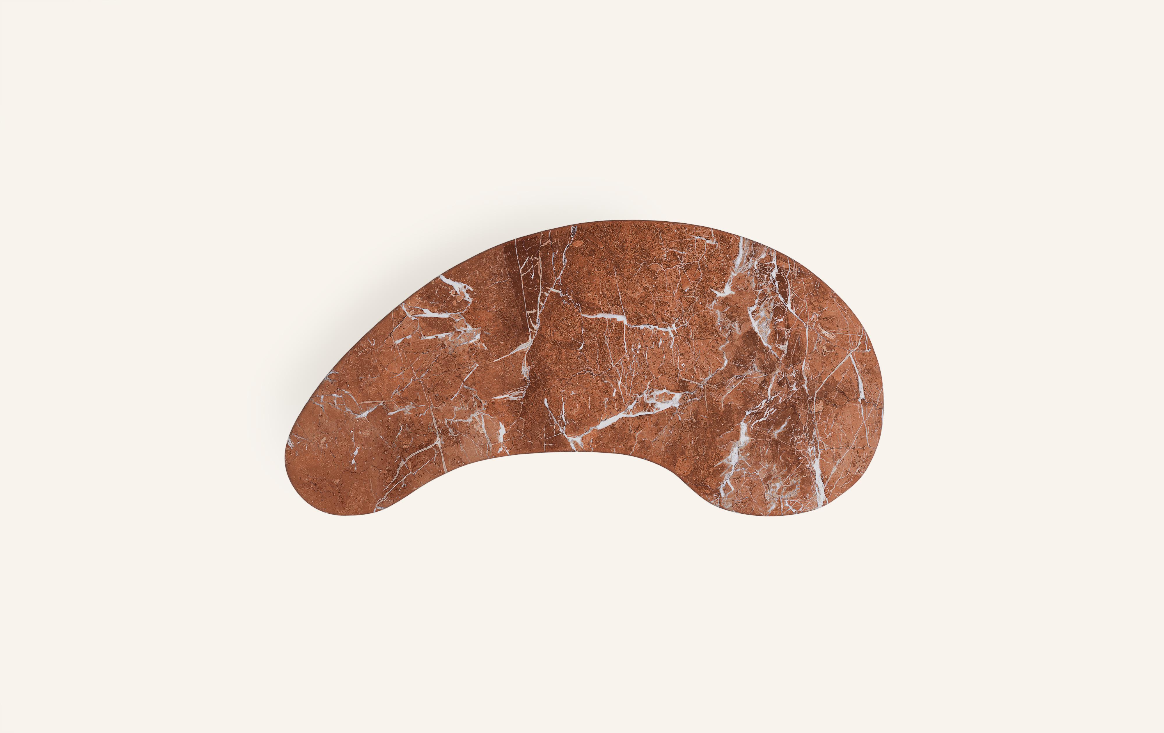 FORM(LA) Lago Freiform-Schreibtisch 72L x 36B x 28H Rojo Alicante Marmor im Zustand „Neu“ im Angebot in Los Angeles, CA