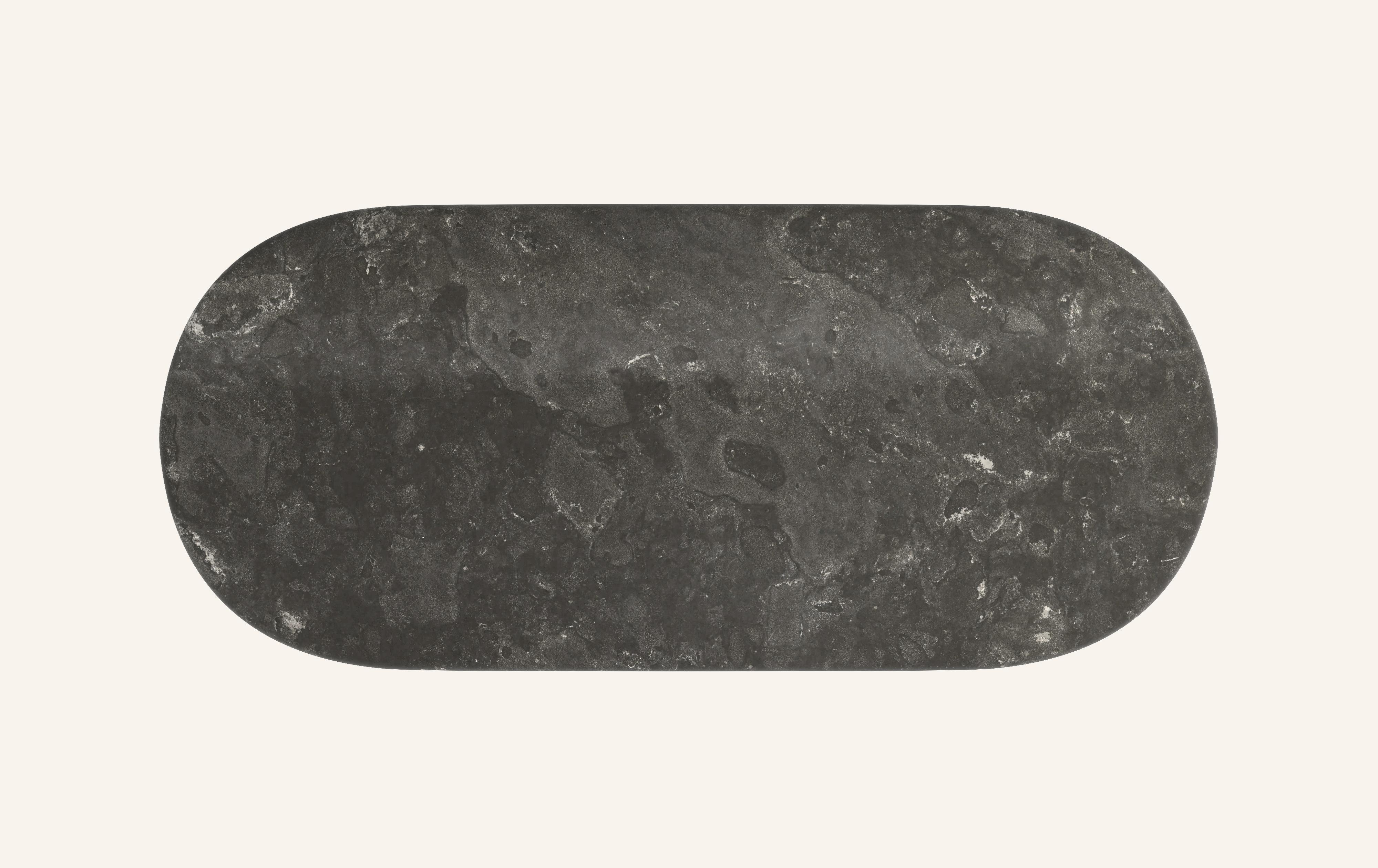FORM(LA) Luna table de salle à manger ovale 96 L x 42 W x 30 H Nero Petite Granite Neuf - En vente à Los Angeles, CA